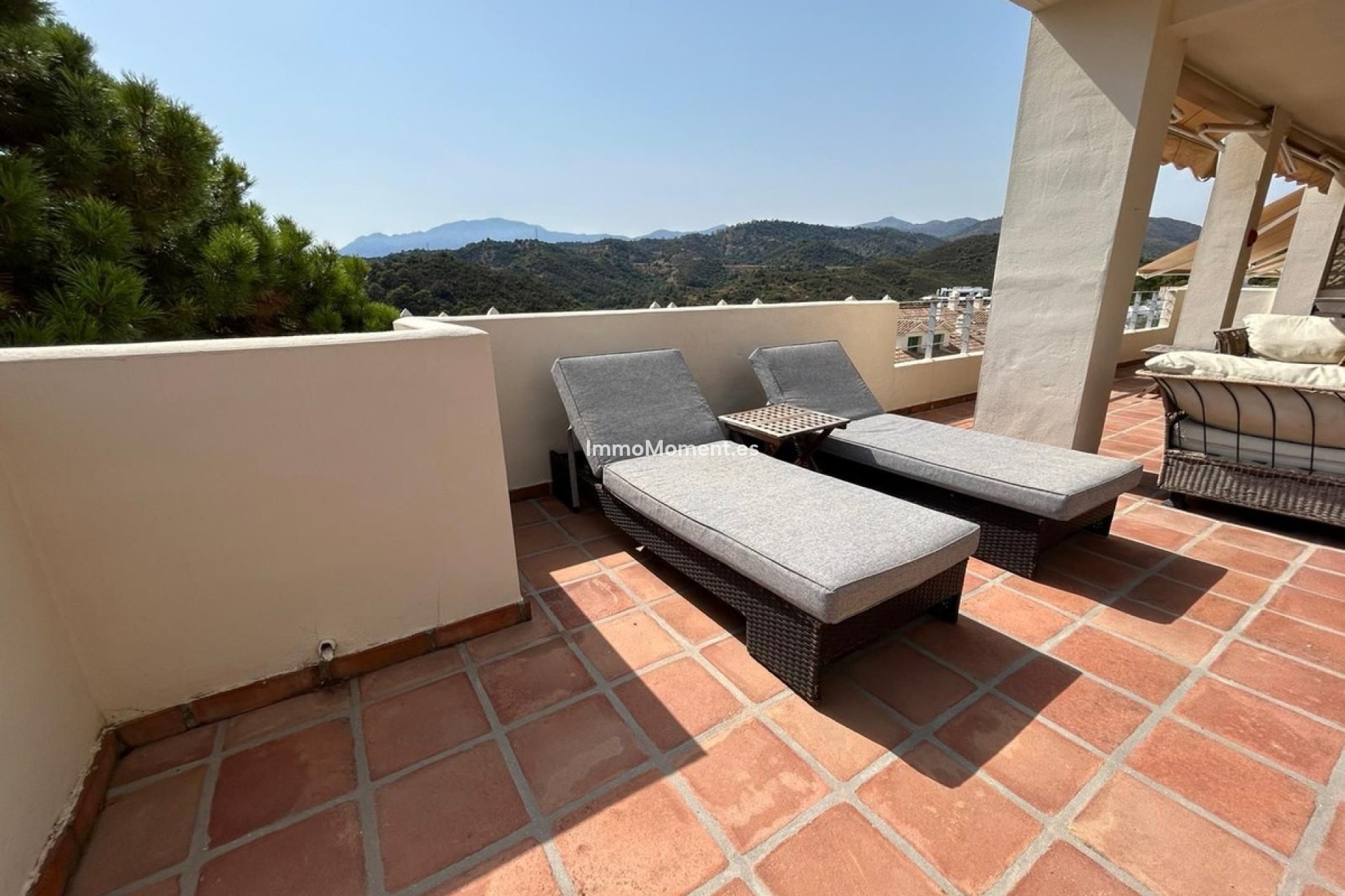 Resale - Apartment - Estepona - Selwo