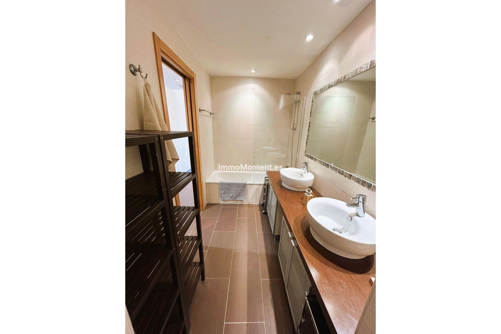 Resale - Apartment - Estepona - Selwo