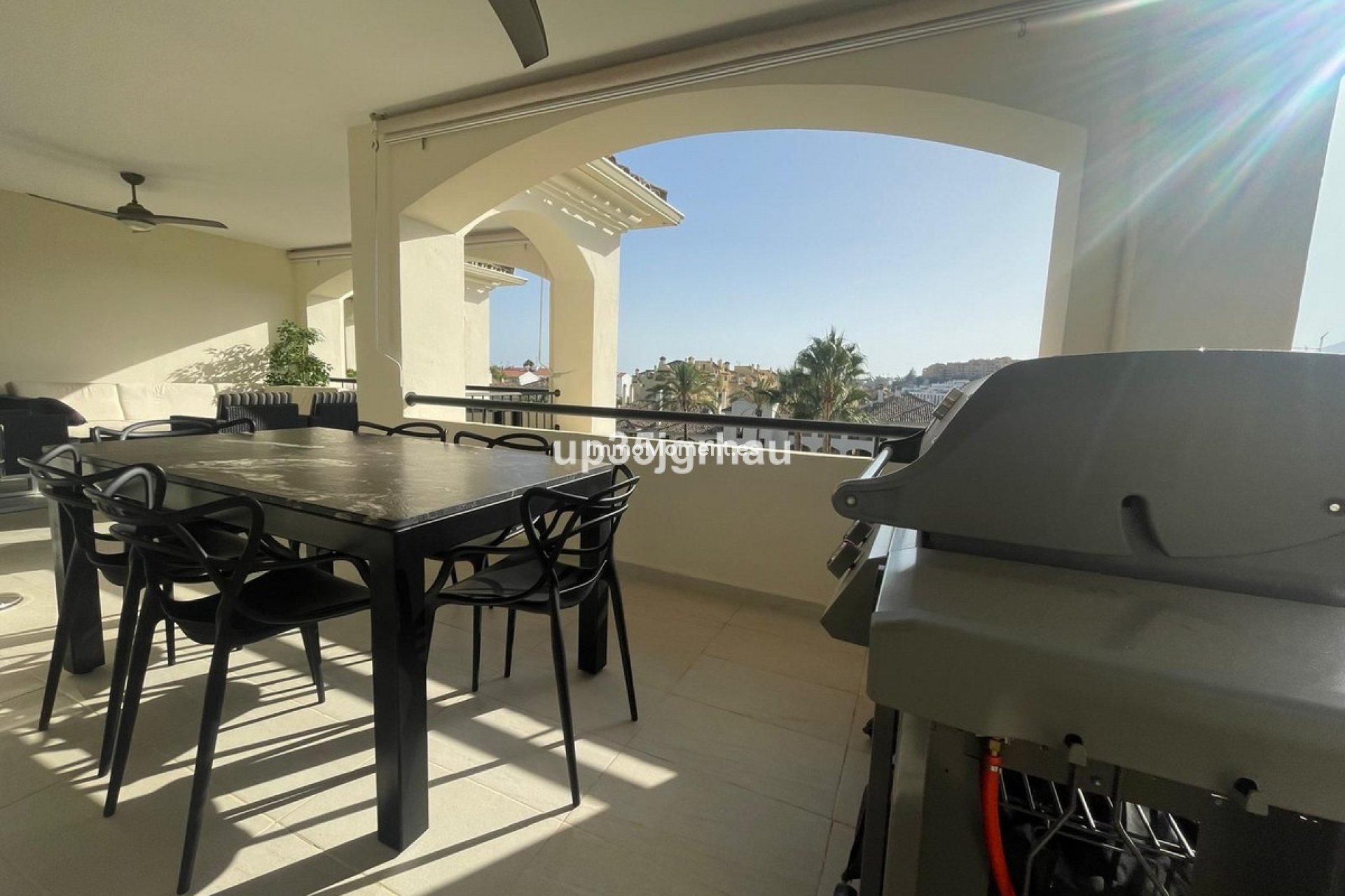 Resale - Apartment - Estepona - Selwo