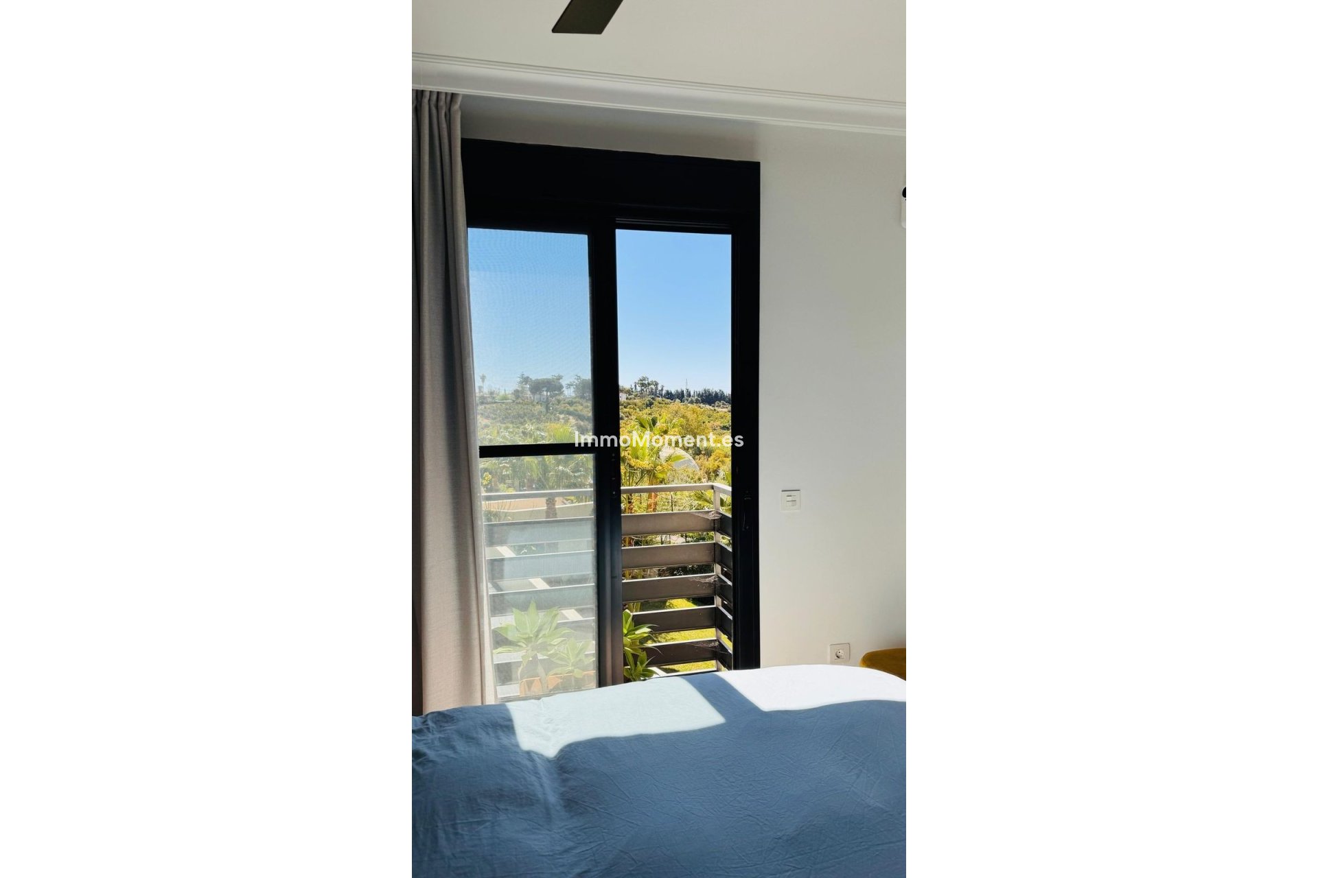 Resale - Apartment - Estepona - Selwo