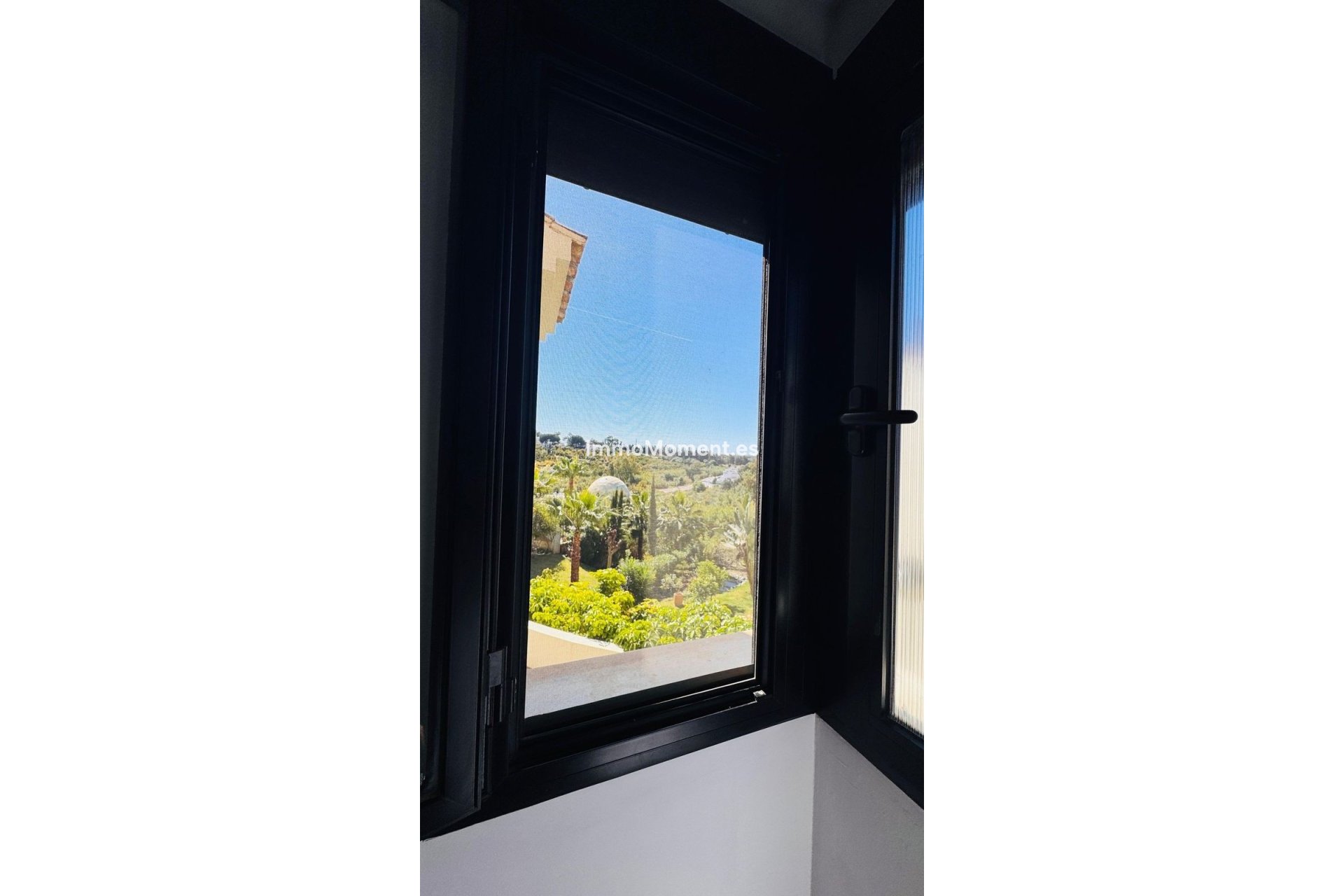 Resale - Apartment - Estepona - Selwo
