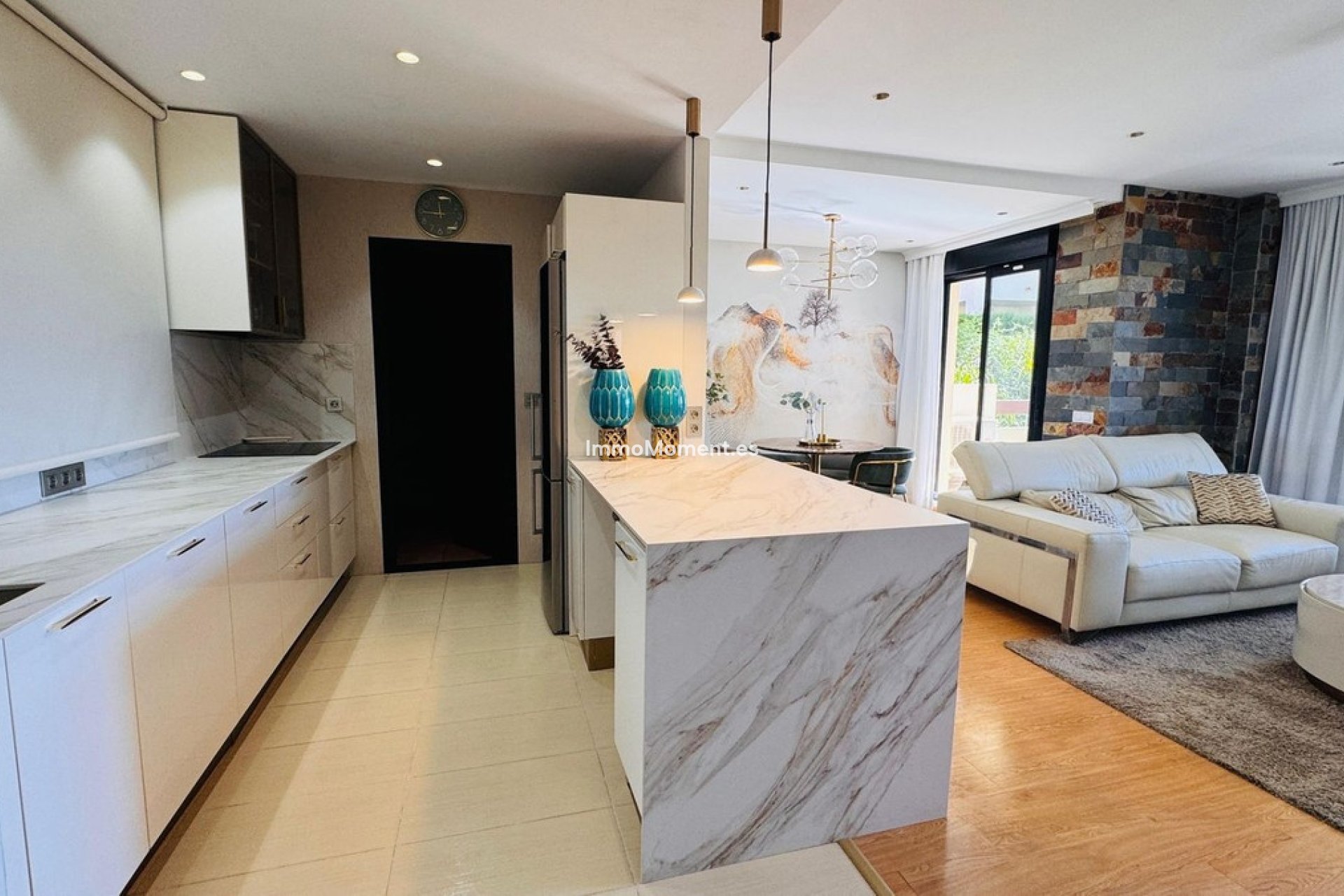 Resale - Apartment - Estepona - Selwo