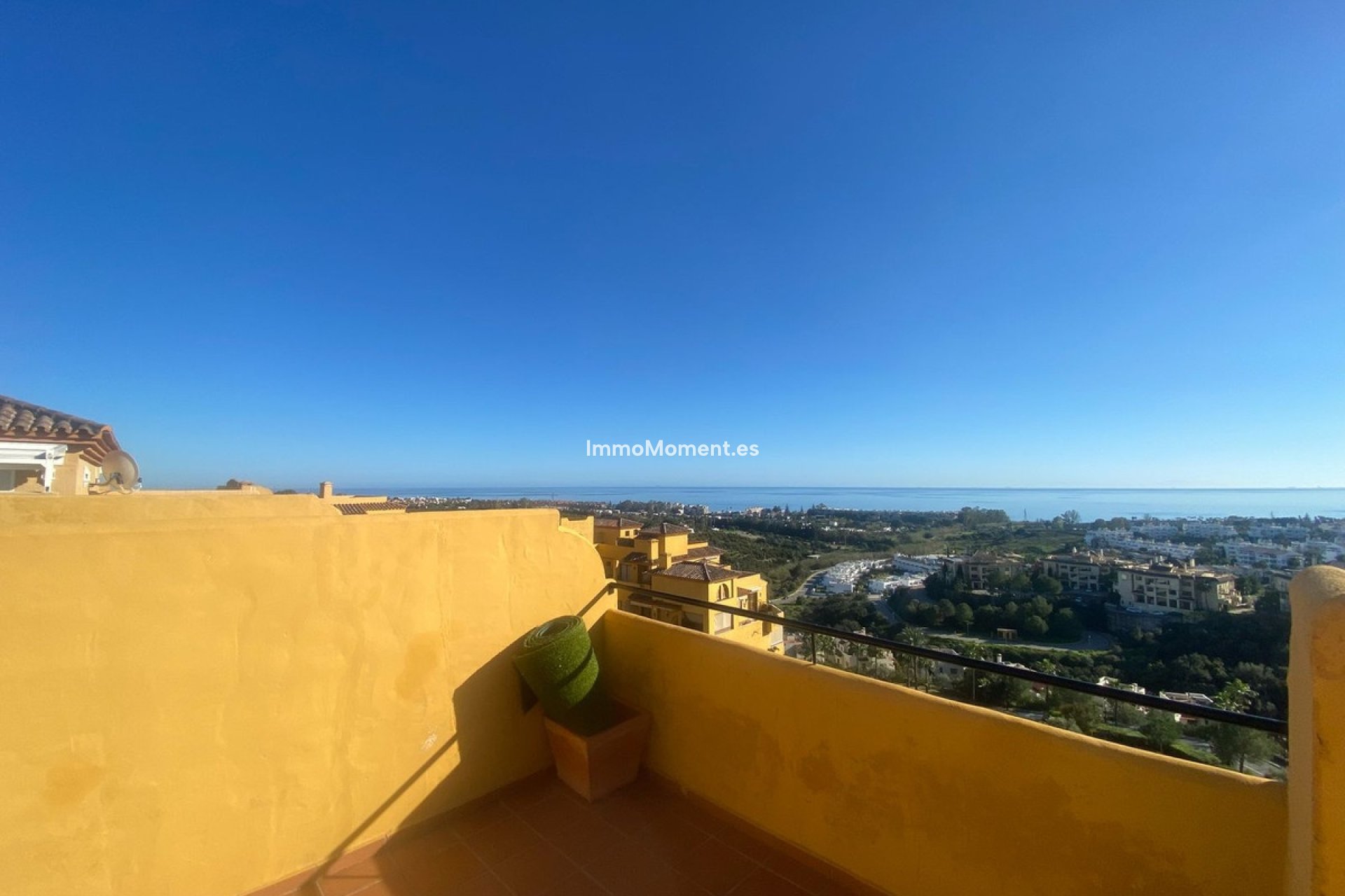 Resale - Apartment - Estepona - Selwo