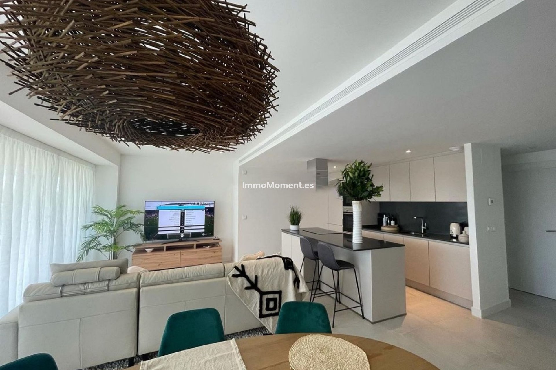 Resale - Apartment - Estepona - Selwo