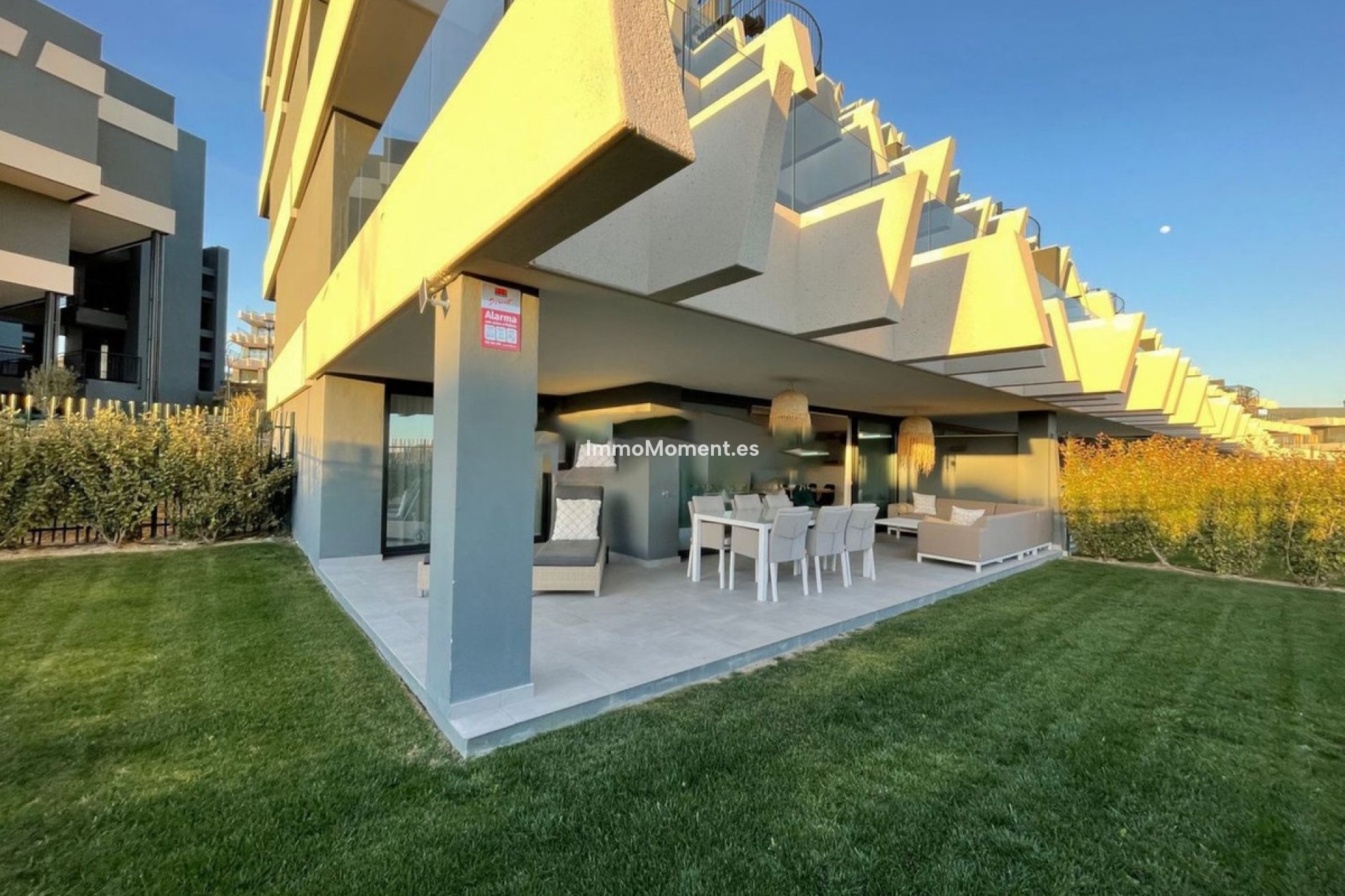 Resale - Apartment - Estepona - Selwo