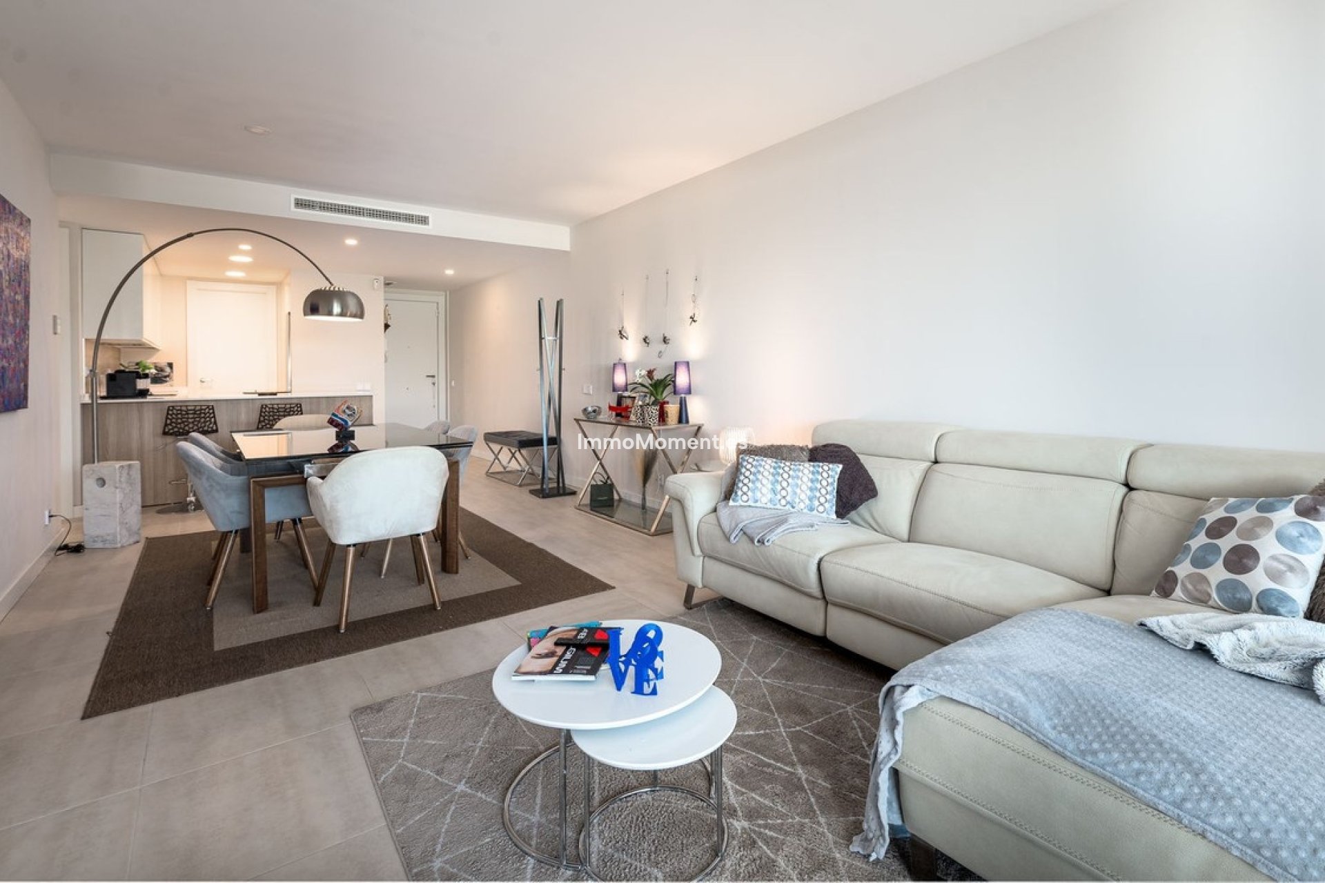 Resale - Apartment - Estepona - Selwo