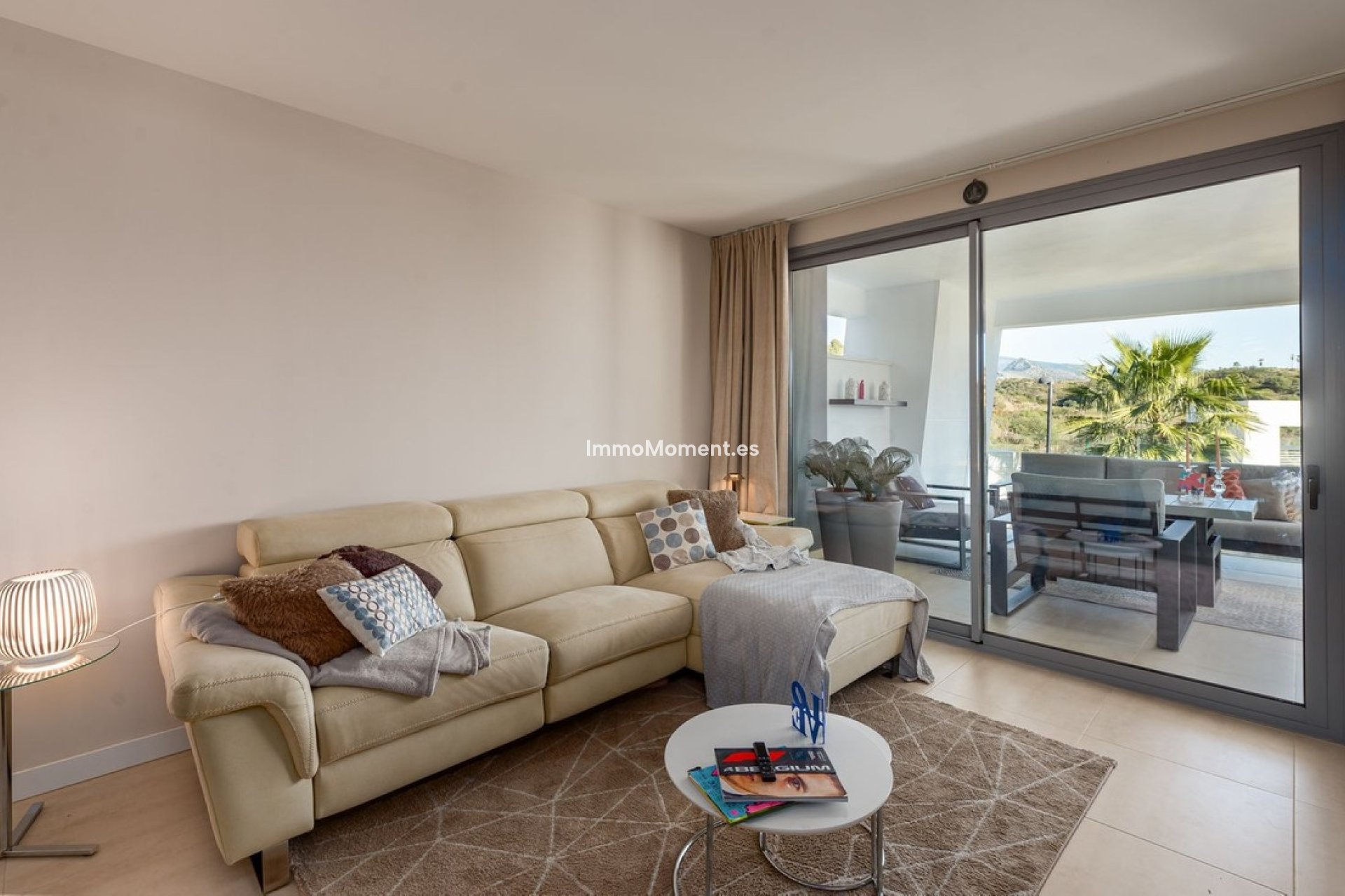 Resale - Apartment - Estepona - Selwo