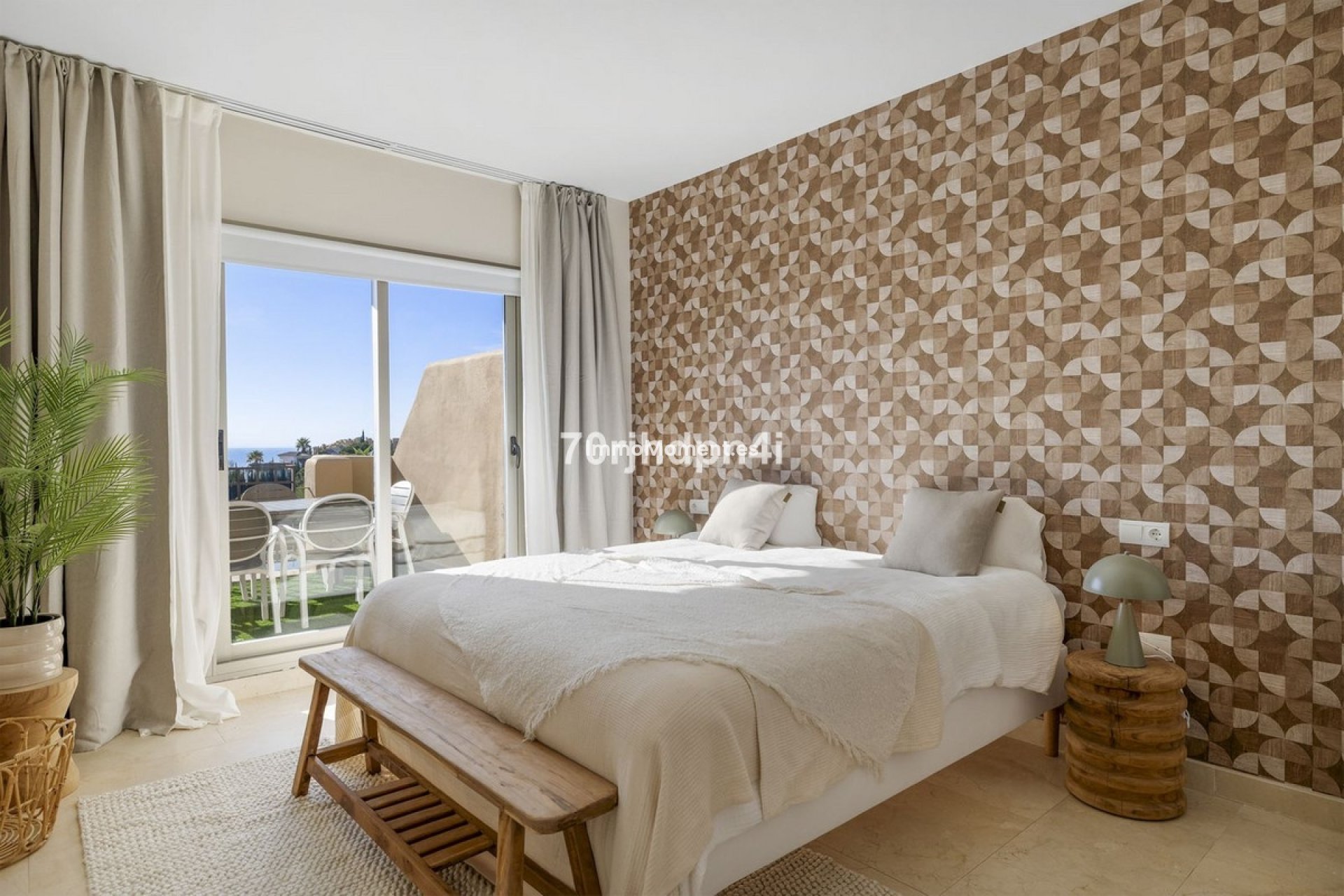Resale - Apartment - Estepona - Selwo