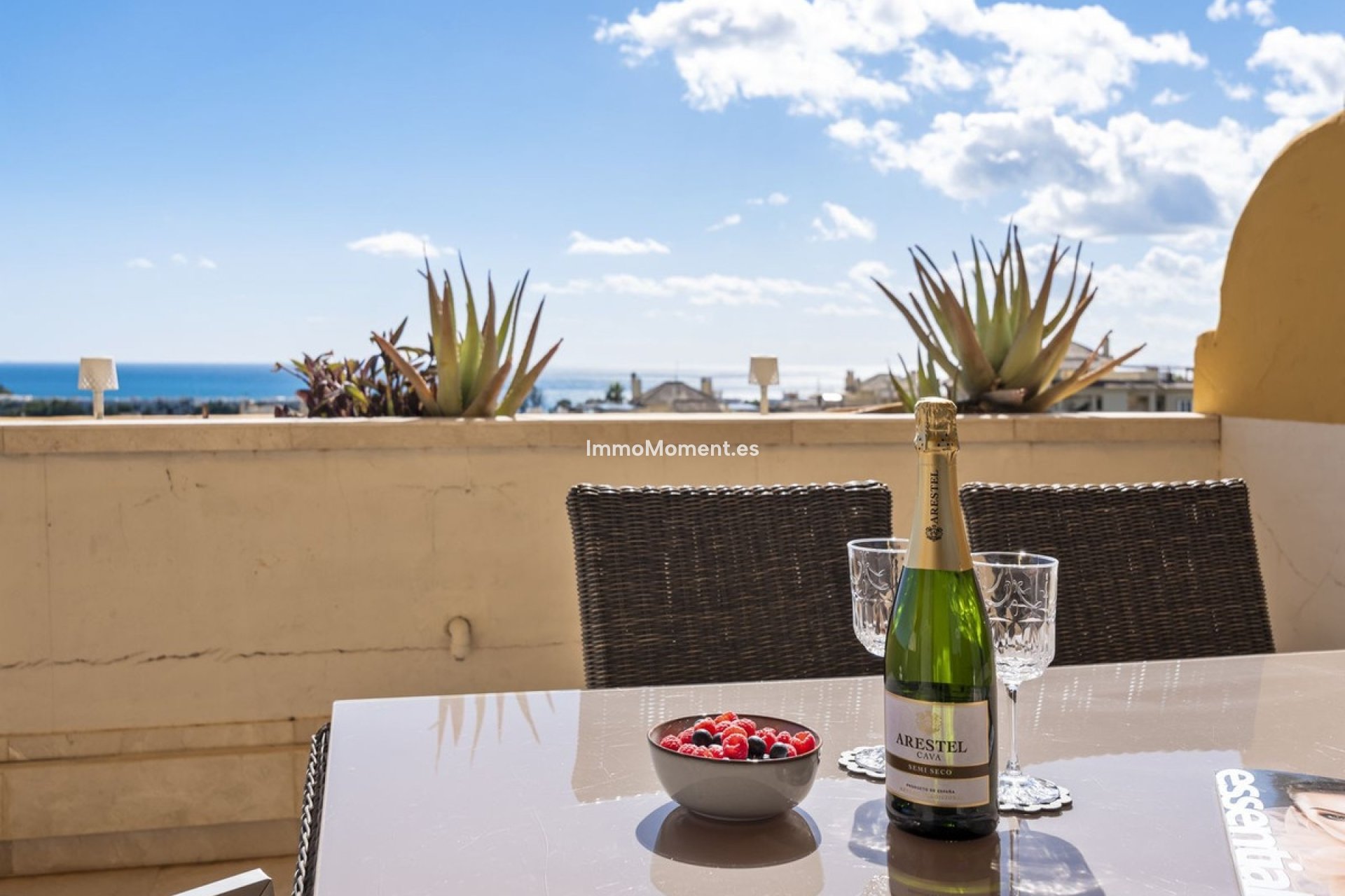 Resale - Apartment - Estepona - Selwo