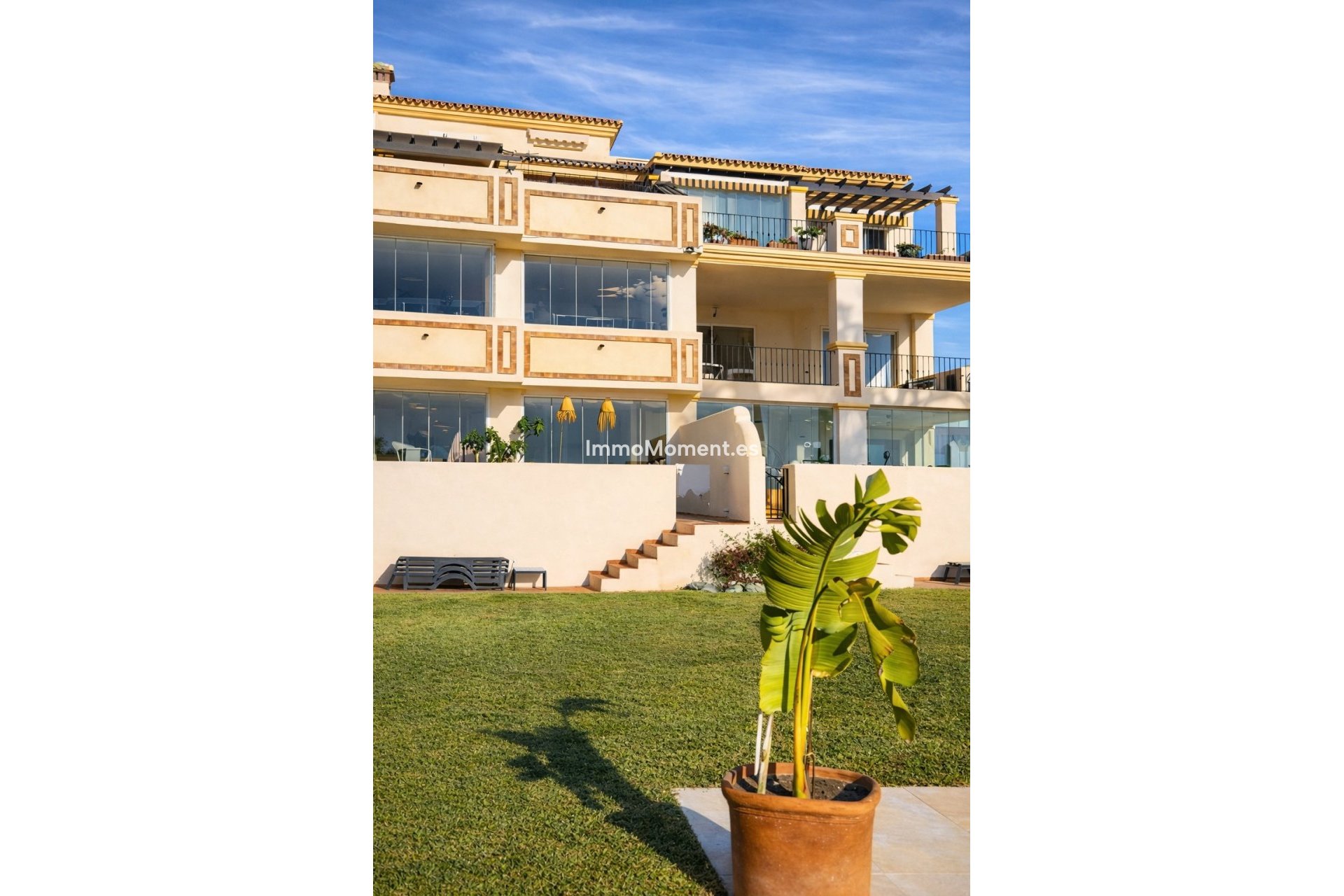 Resale - Apartment - Estepona - Selwo