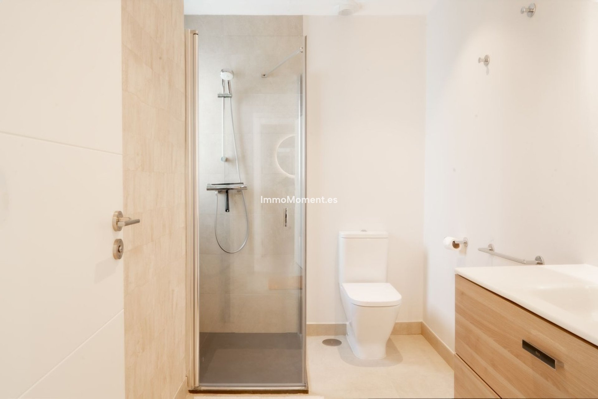 Resale - Apartment - Estepona - Selwo