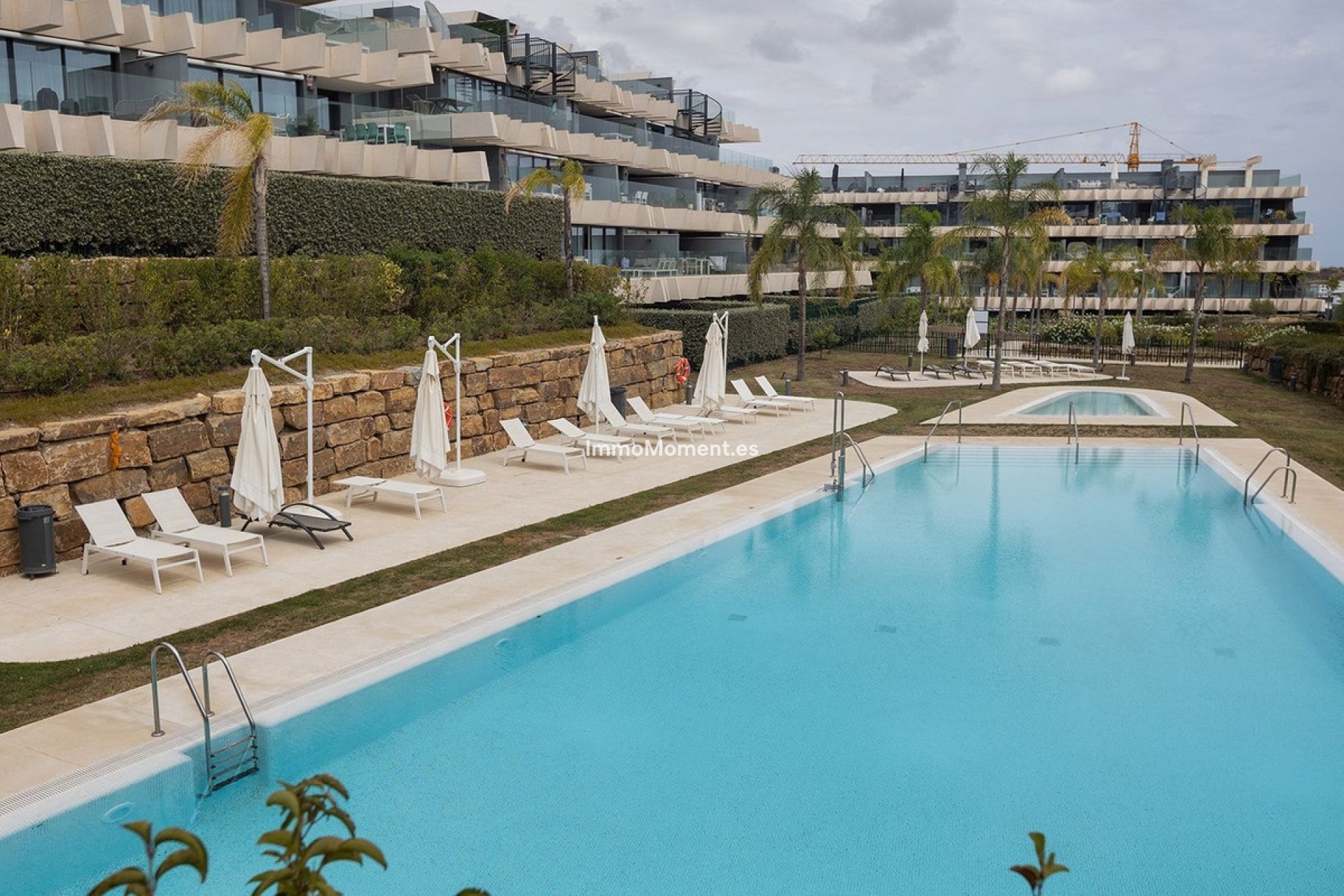 Resale - Apartment - Estepona - Selwo