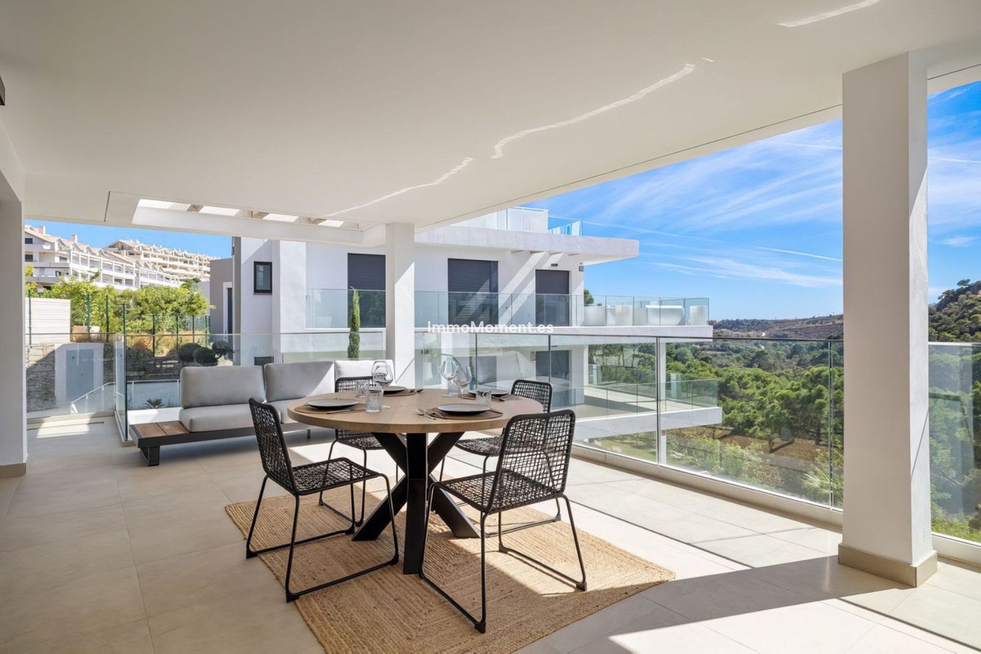 Resale - Apartment - Estepona - Selwo