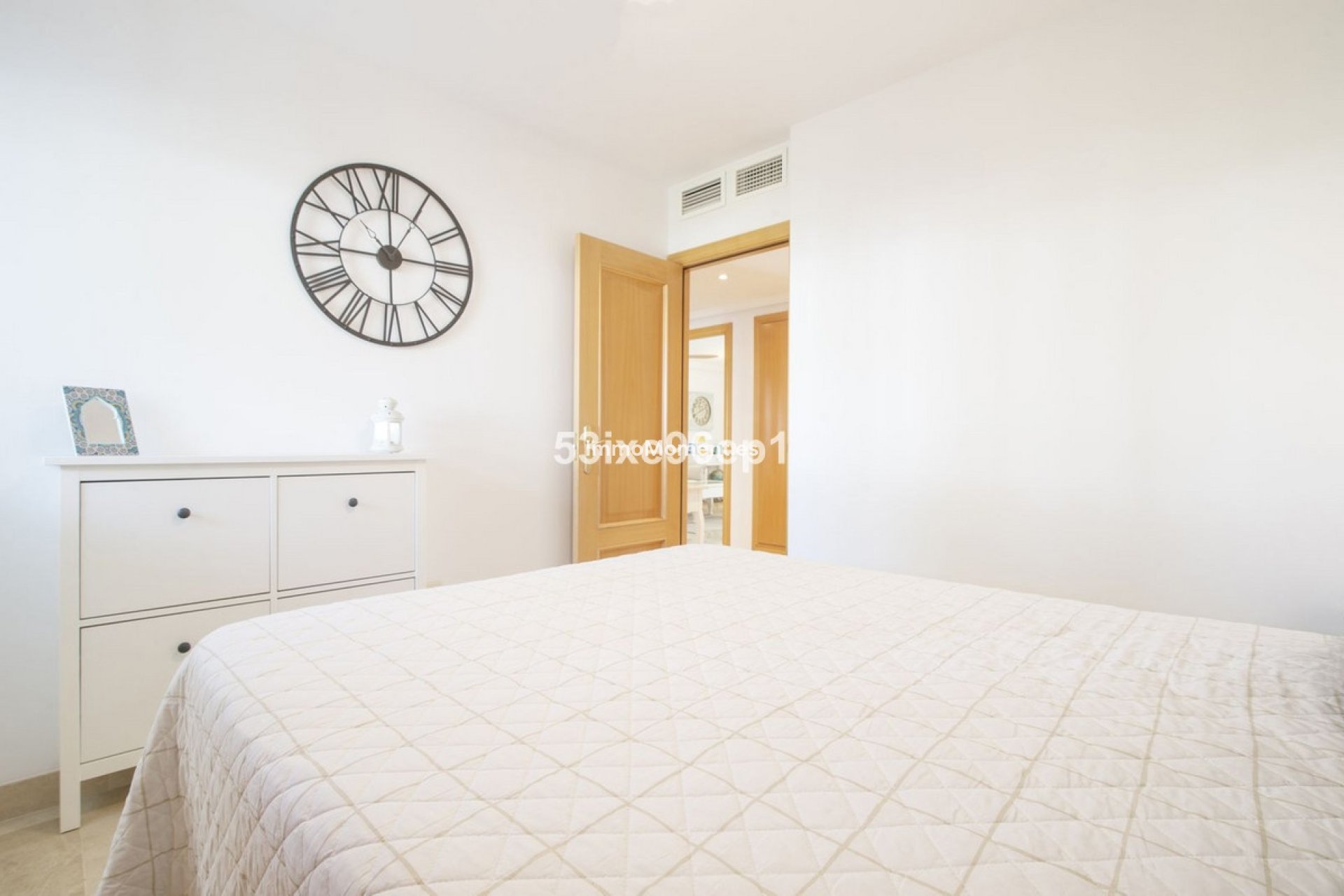 Resale - Apartment - Estepona - Selwo