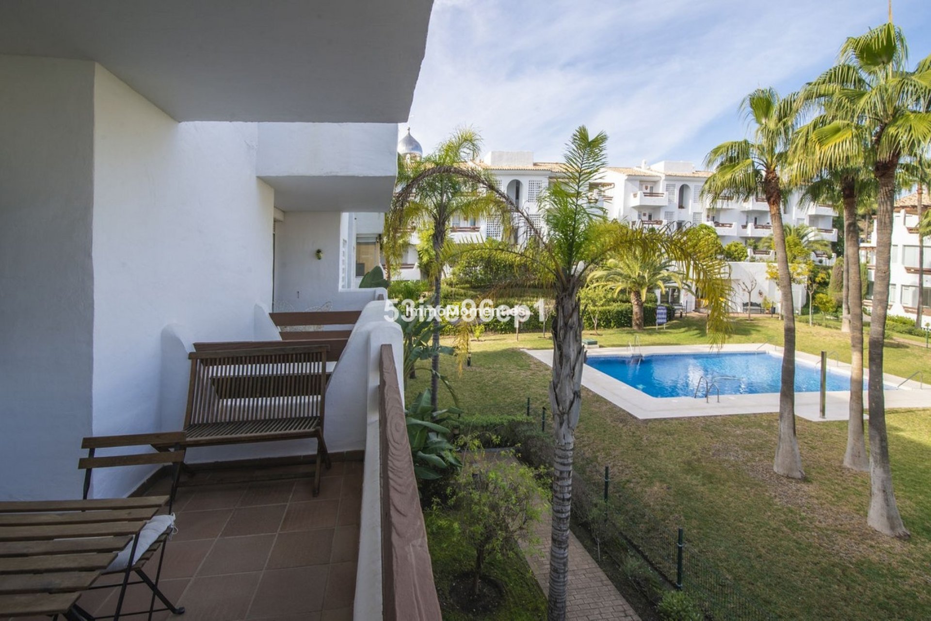Resale - Apartment - Estepona - Selwo