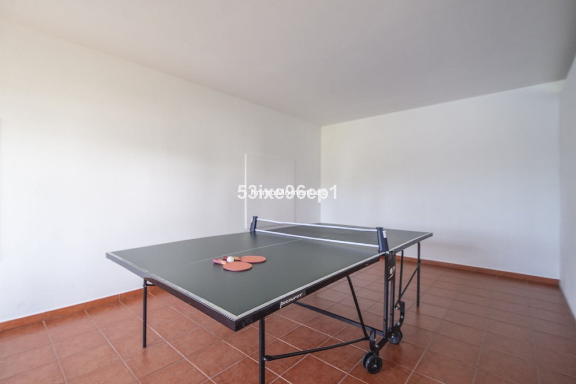 Resale - Apartment - Estepona - Selwo