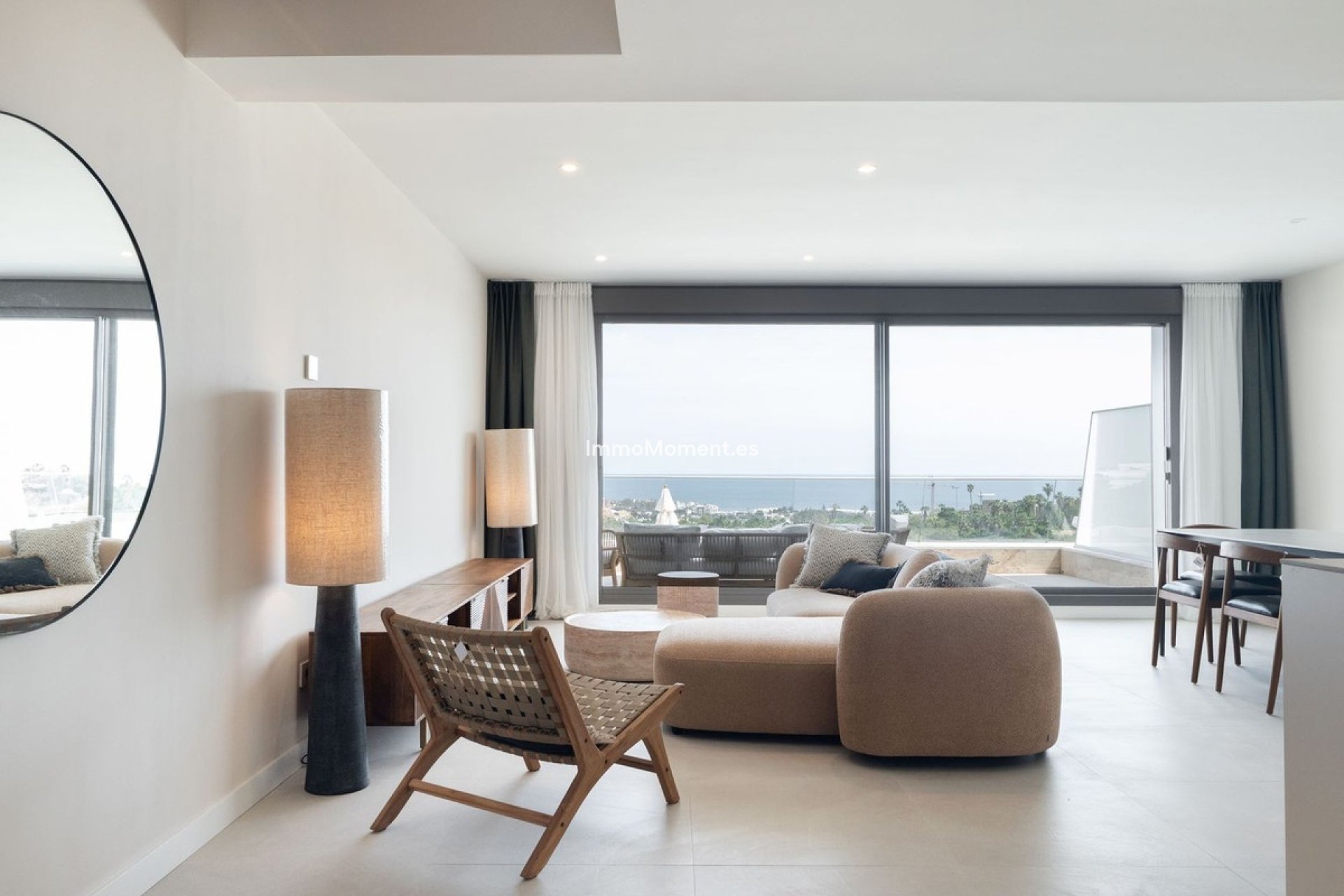Resale - Apartment - Estepona - Selwo