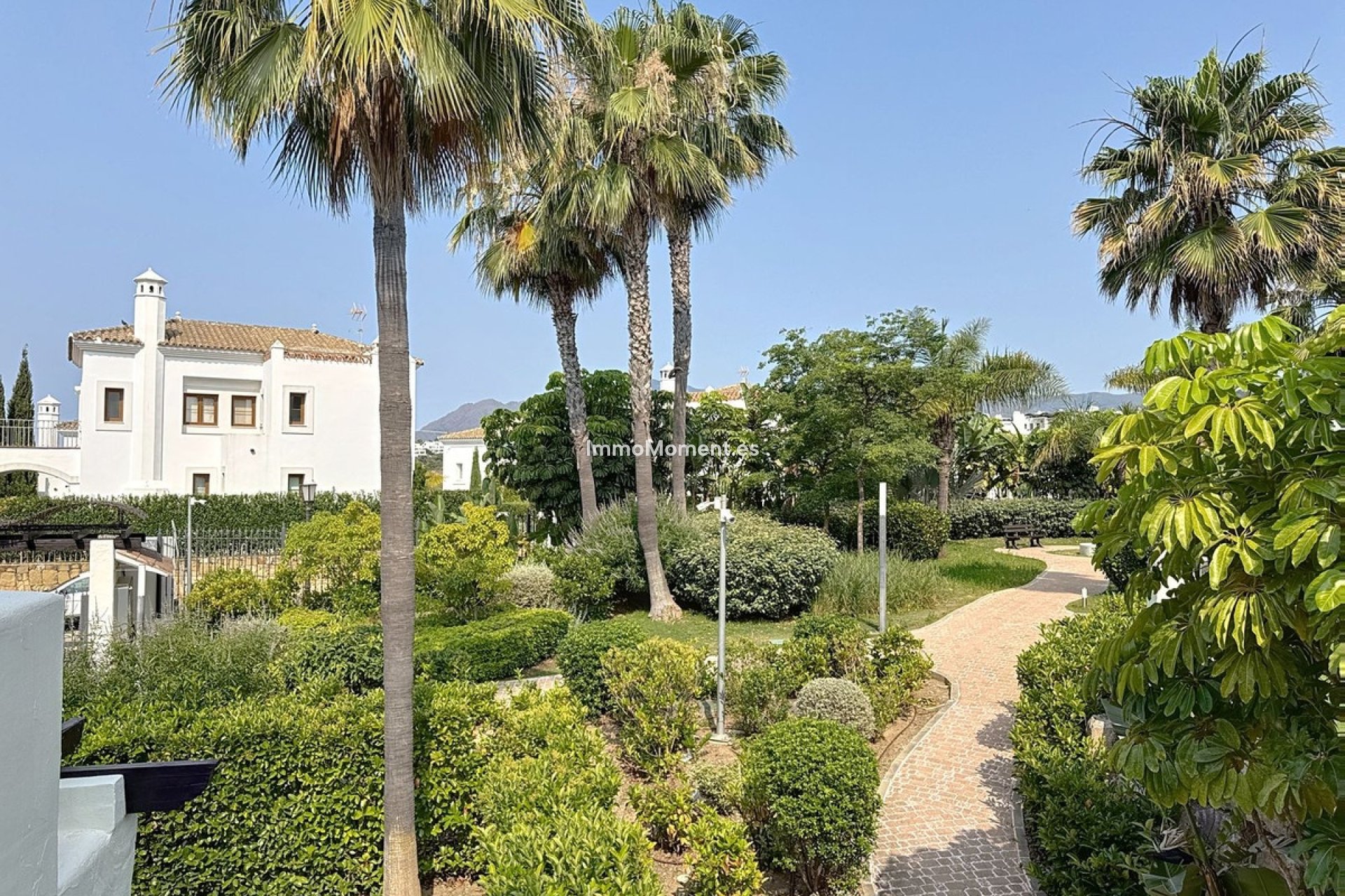 Resale - Apartment - Estepona - Selwo