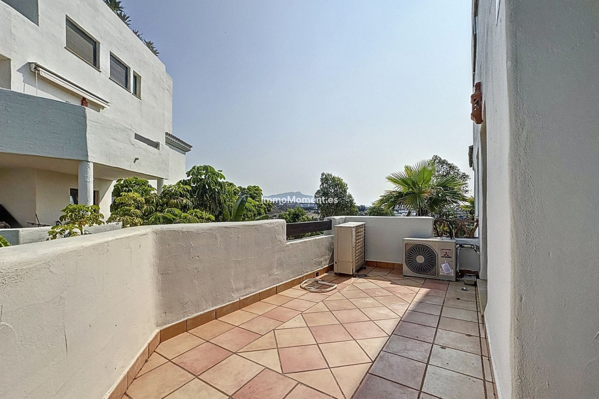 Resale - Apartment - Estepona - Selwo