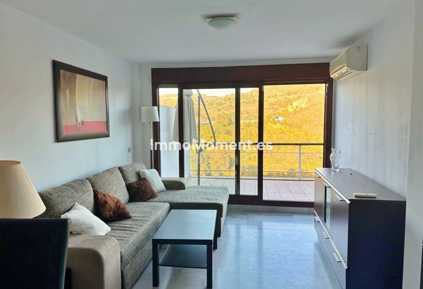 Resale - Apartment - Estepona - Selwo