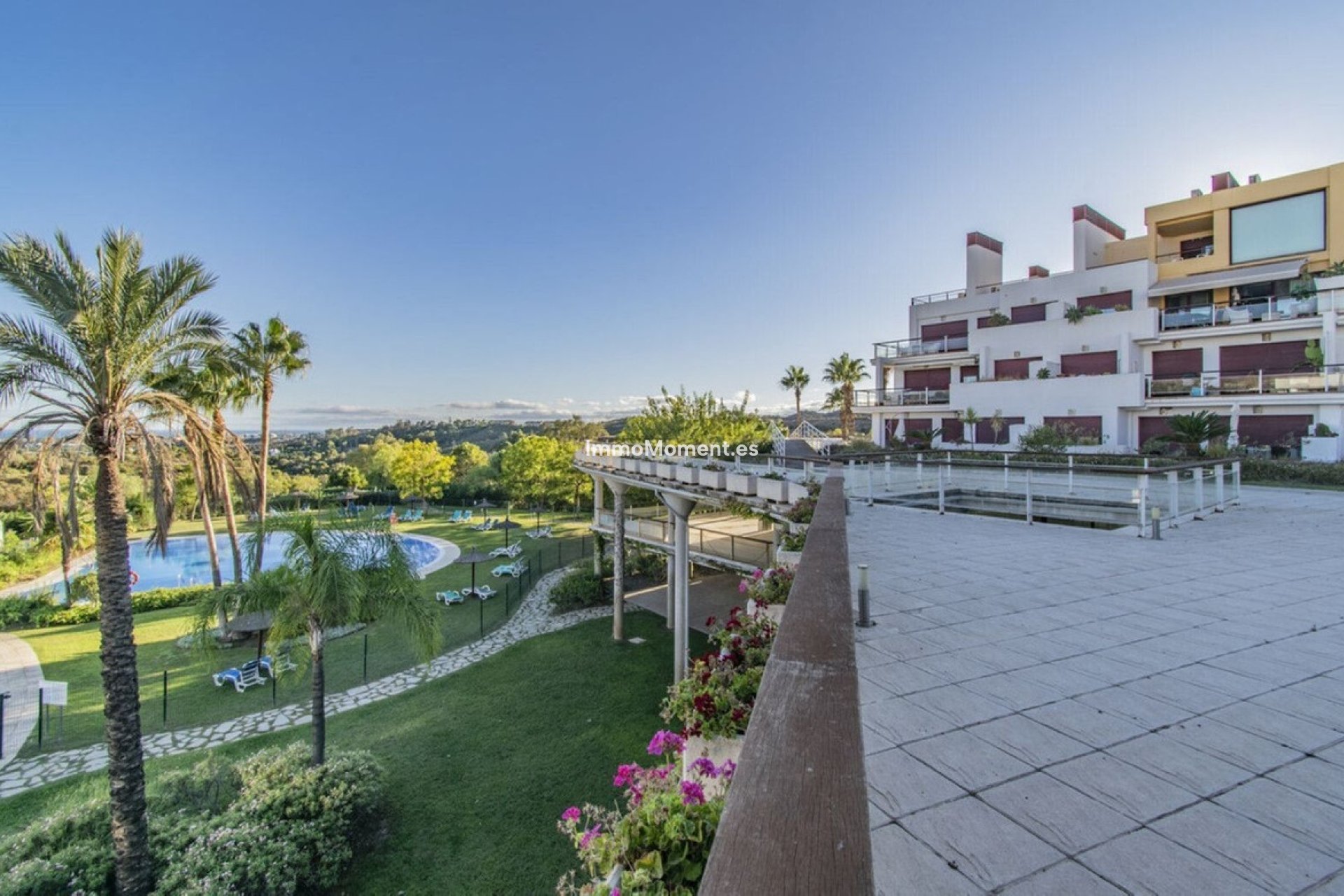 Resale - Apartment - Estepona - Selwo