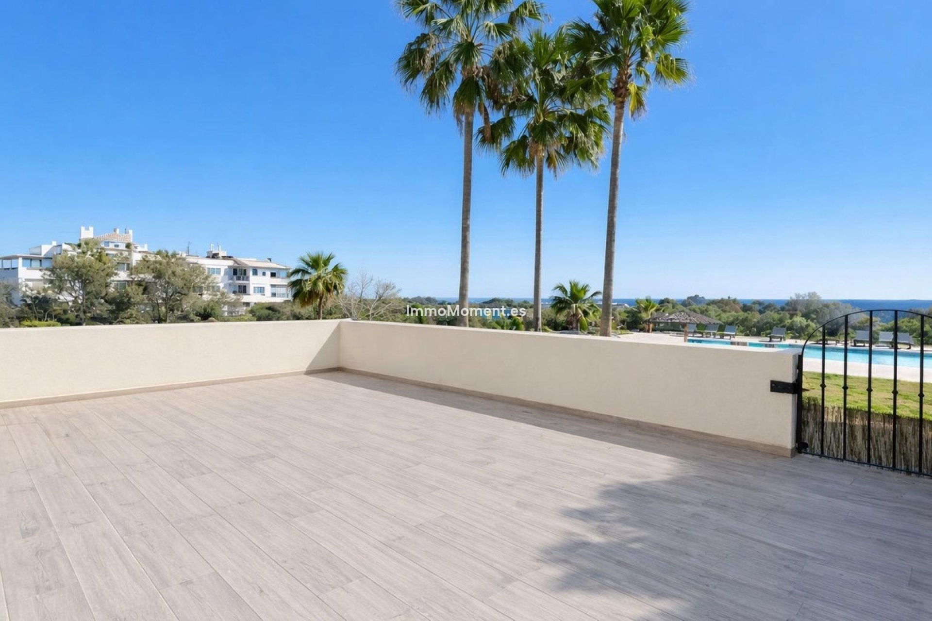 Resale - Apartment - Estepona - Selwo