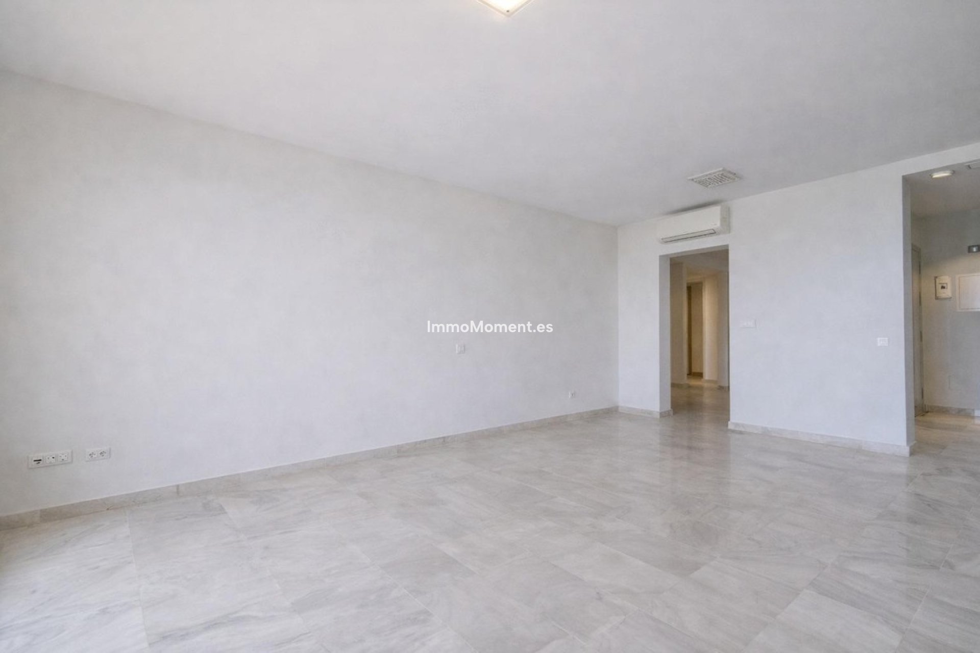 Resale - Apartment - Estepona - Selwo