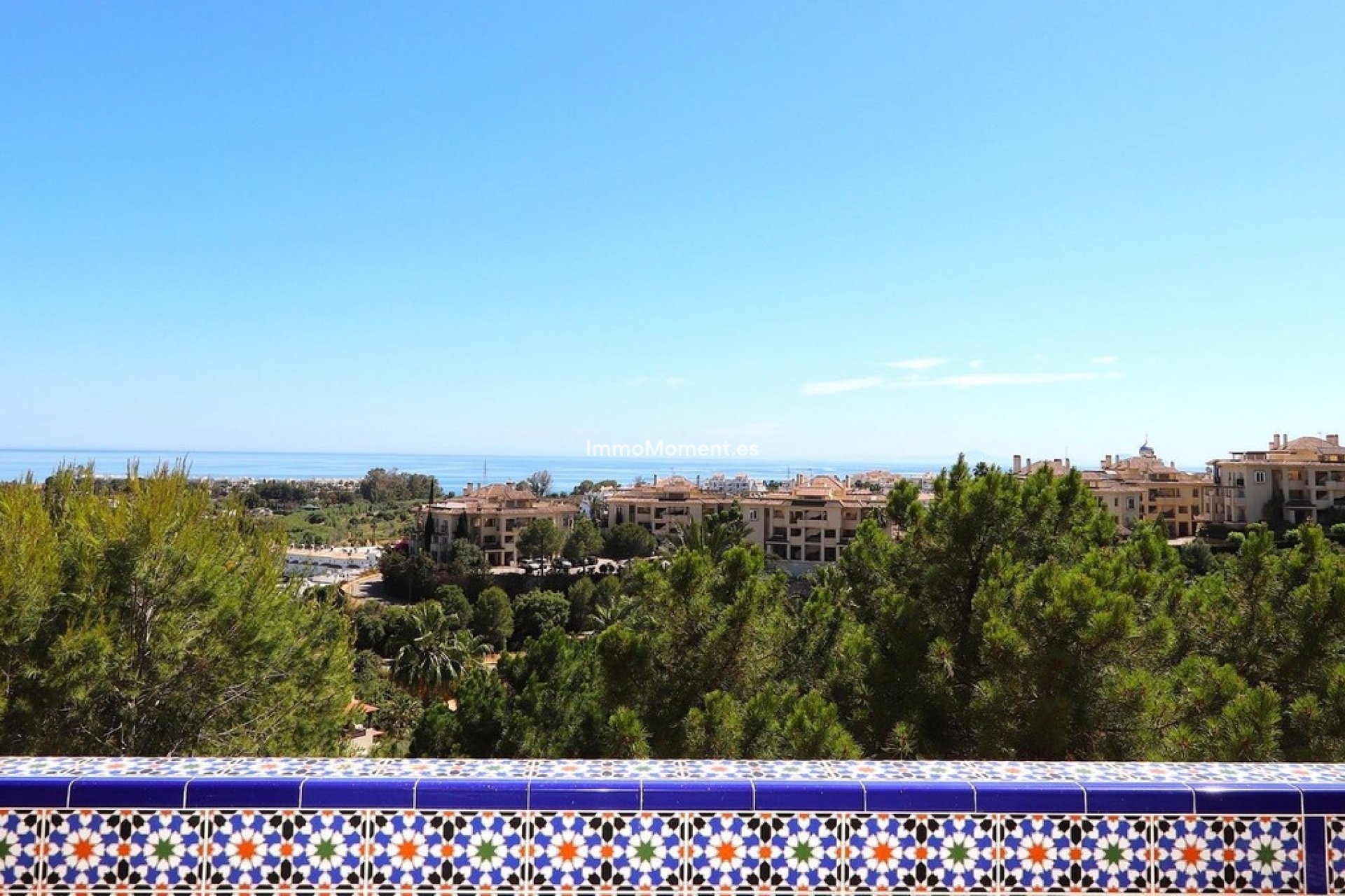 Resale - Apartment - Estepona - Selwo