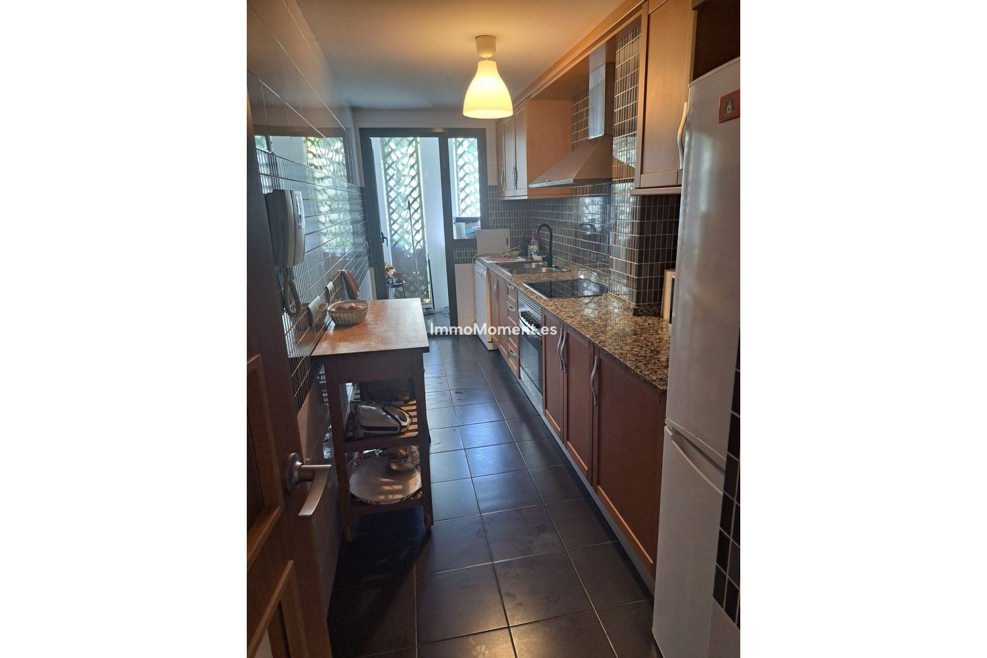 Resale - Apartment - Estepona - Selwo