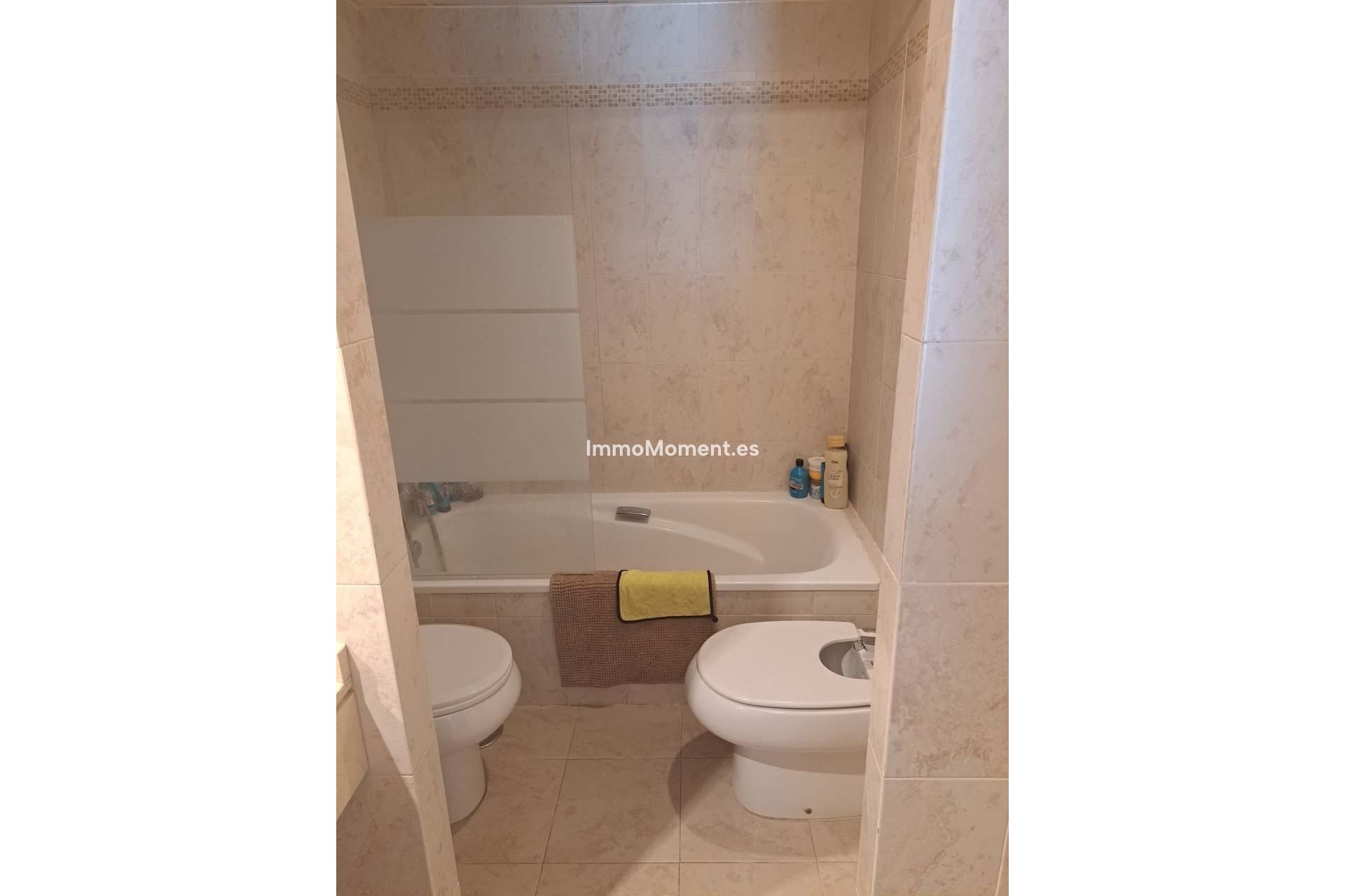Resale - Apartment - Estepona - Selwo