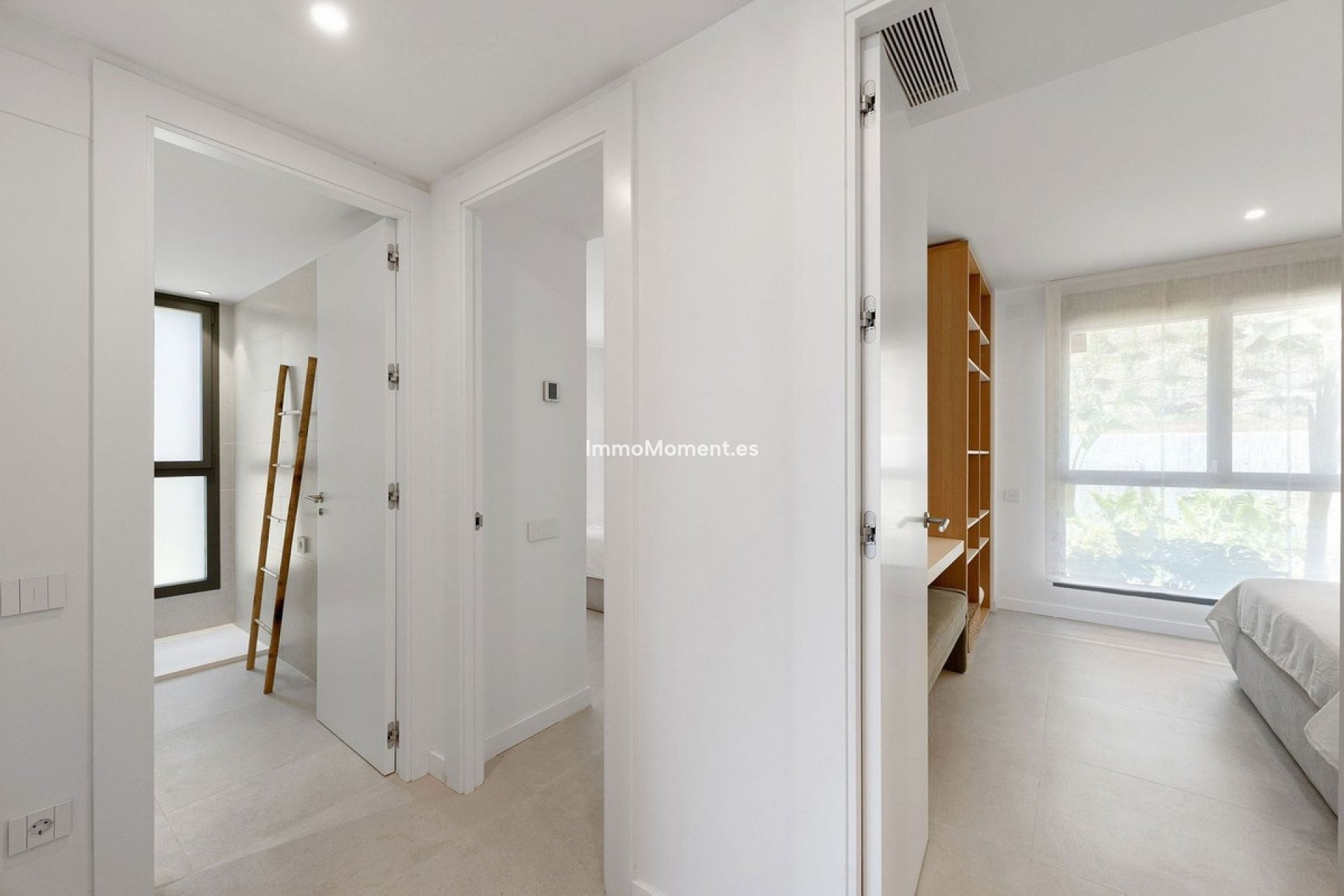 Resale - Apartment - Estepona - Selwo
