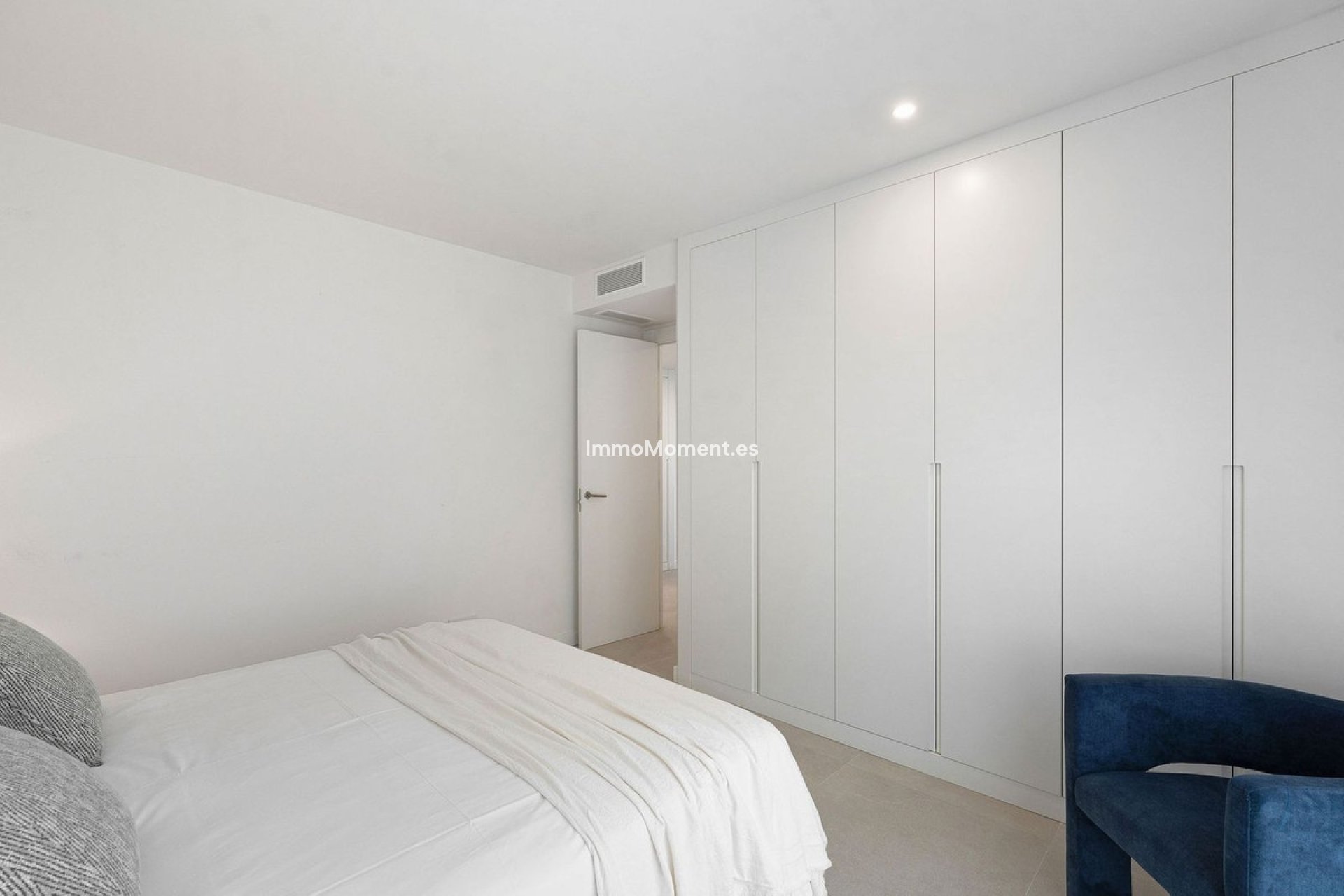 Resale - Apartment - Estepona - Selwo