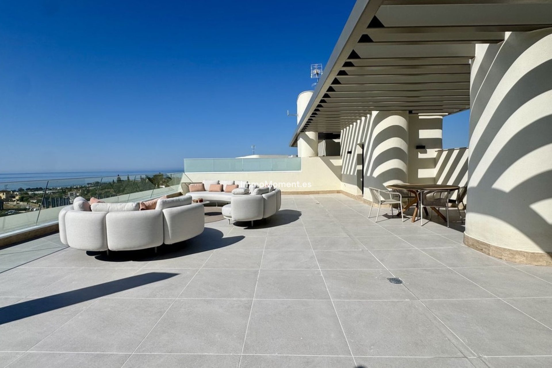 Resale - Apartment - Estepona - Selwo