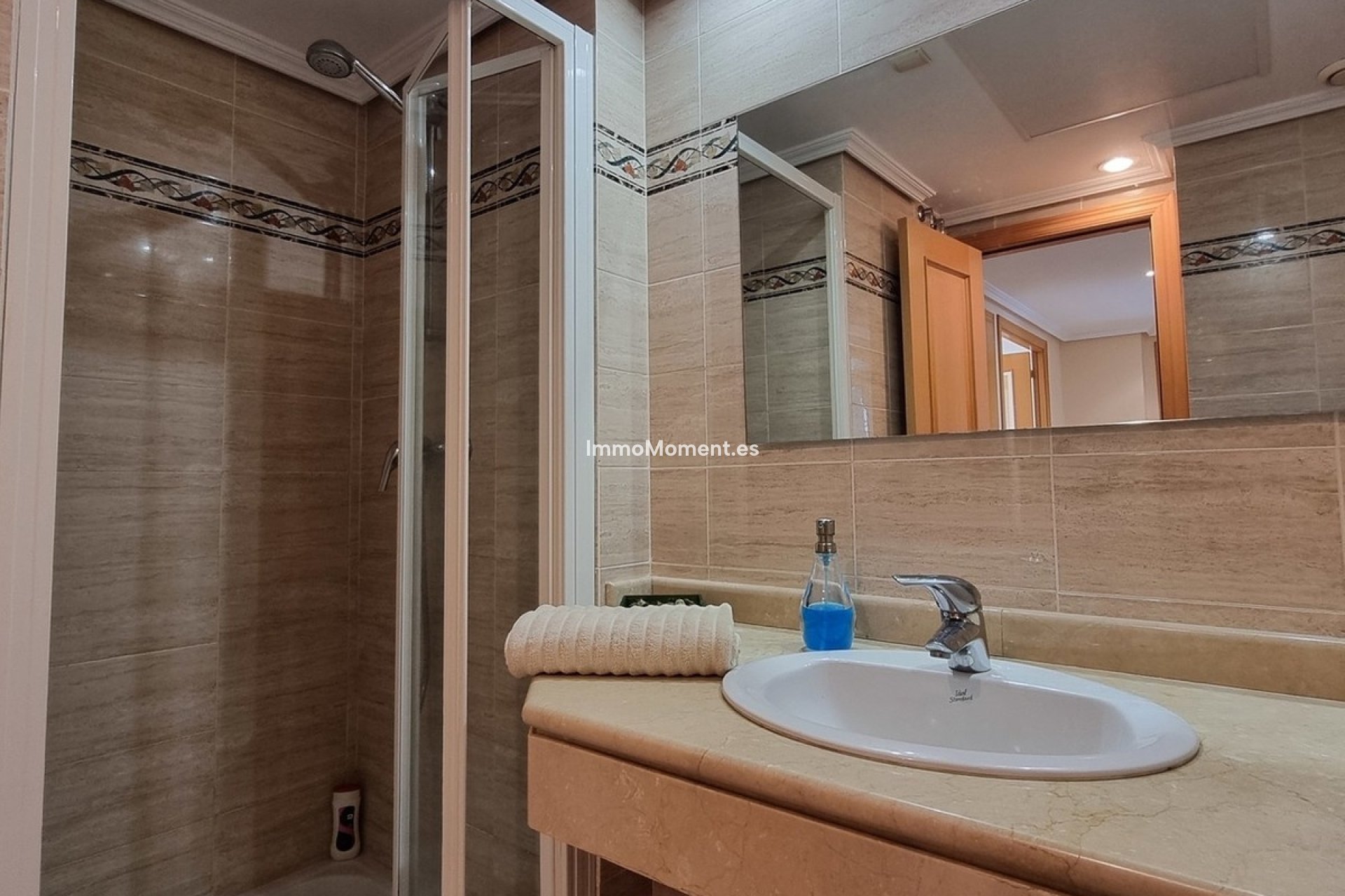 Resale - Apartment - Estepona - Selwo