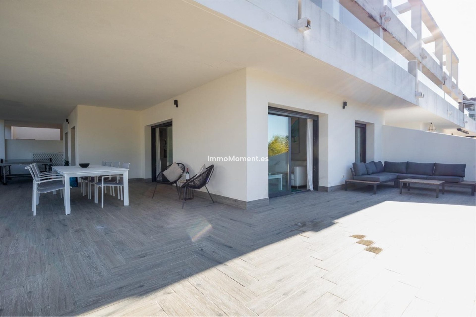 Resale - Apartment - Estepona - Selwo