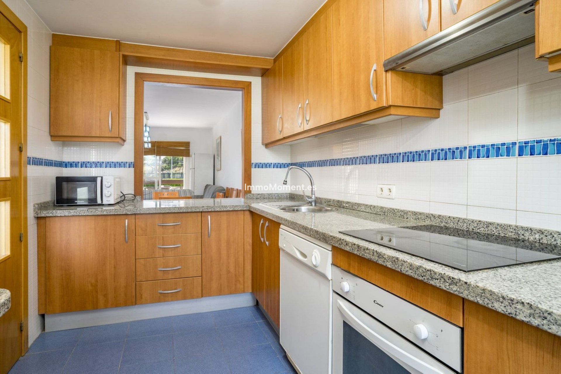 Resale - Apartment - Estepona - Selwo
