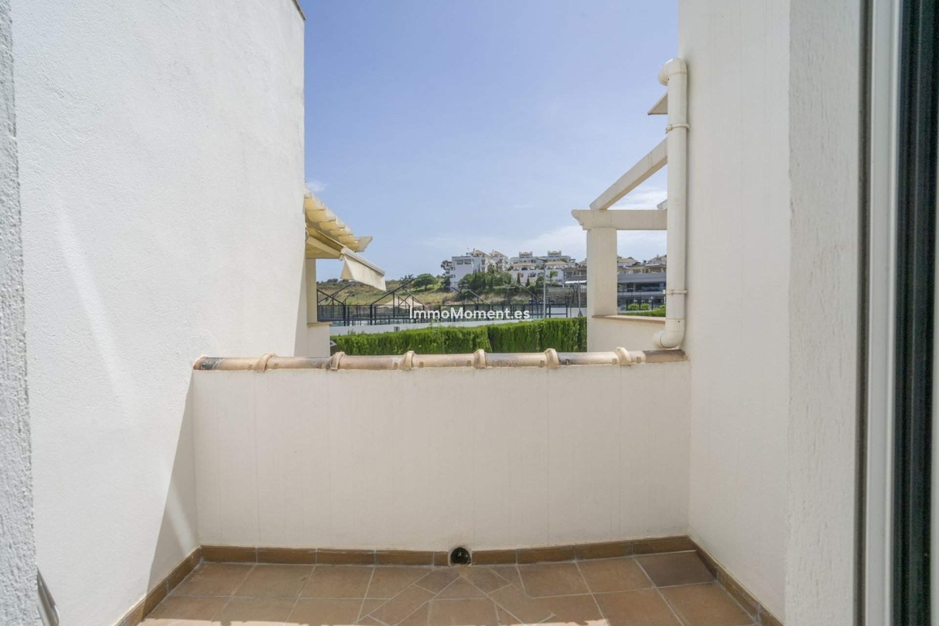 Resale - Apartment - Estepona - Selwo