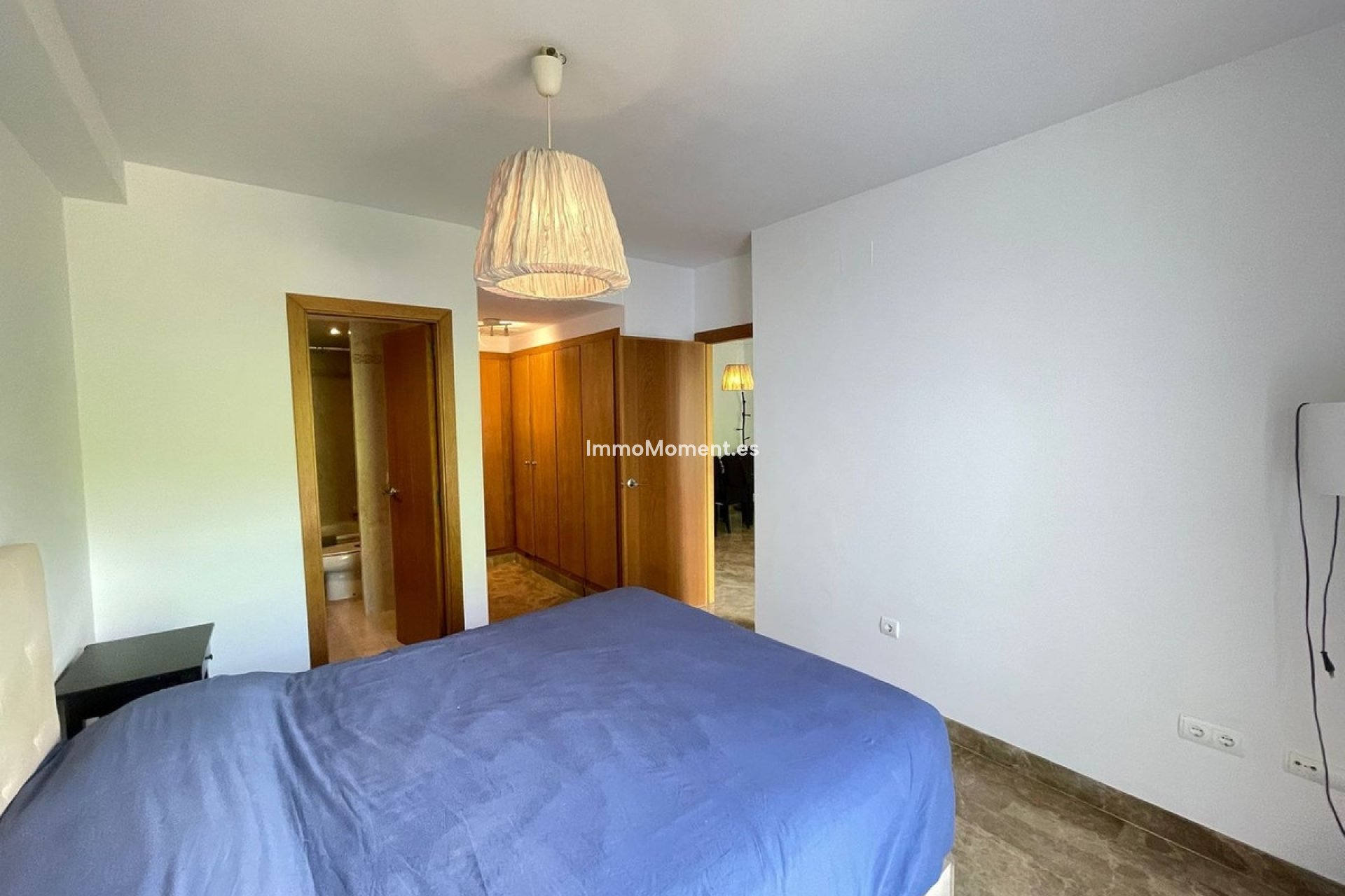 Resale - Apartment - Estepona - Selwo