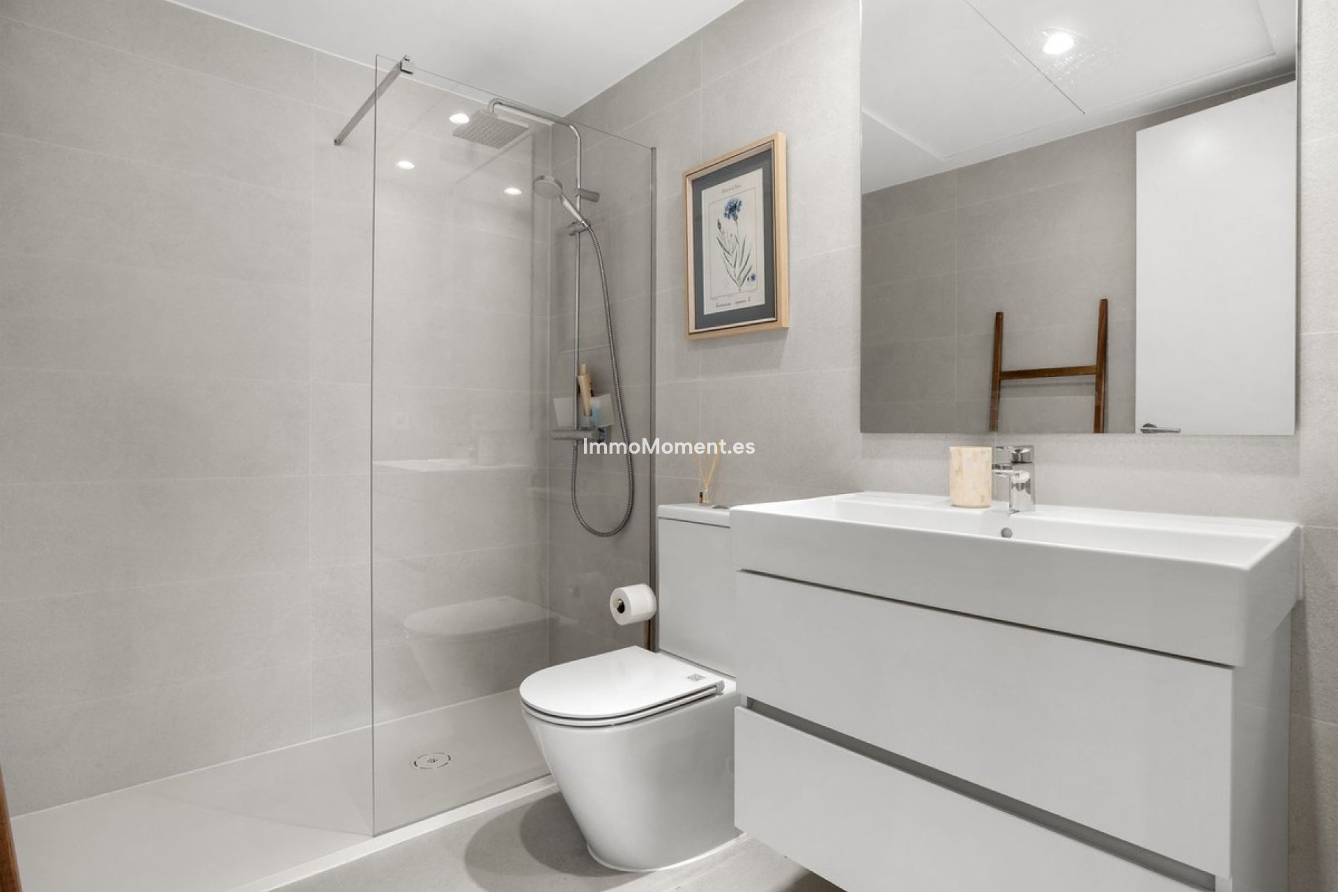 Resale - Apartment - Estepona - Selwo