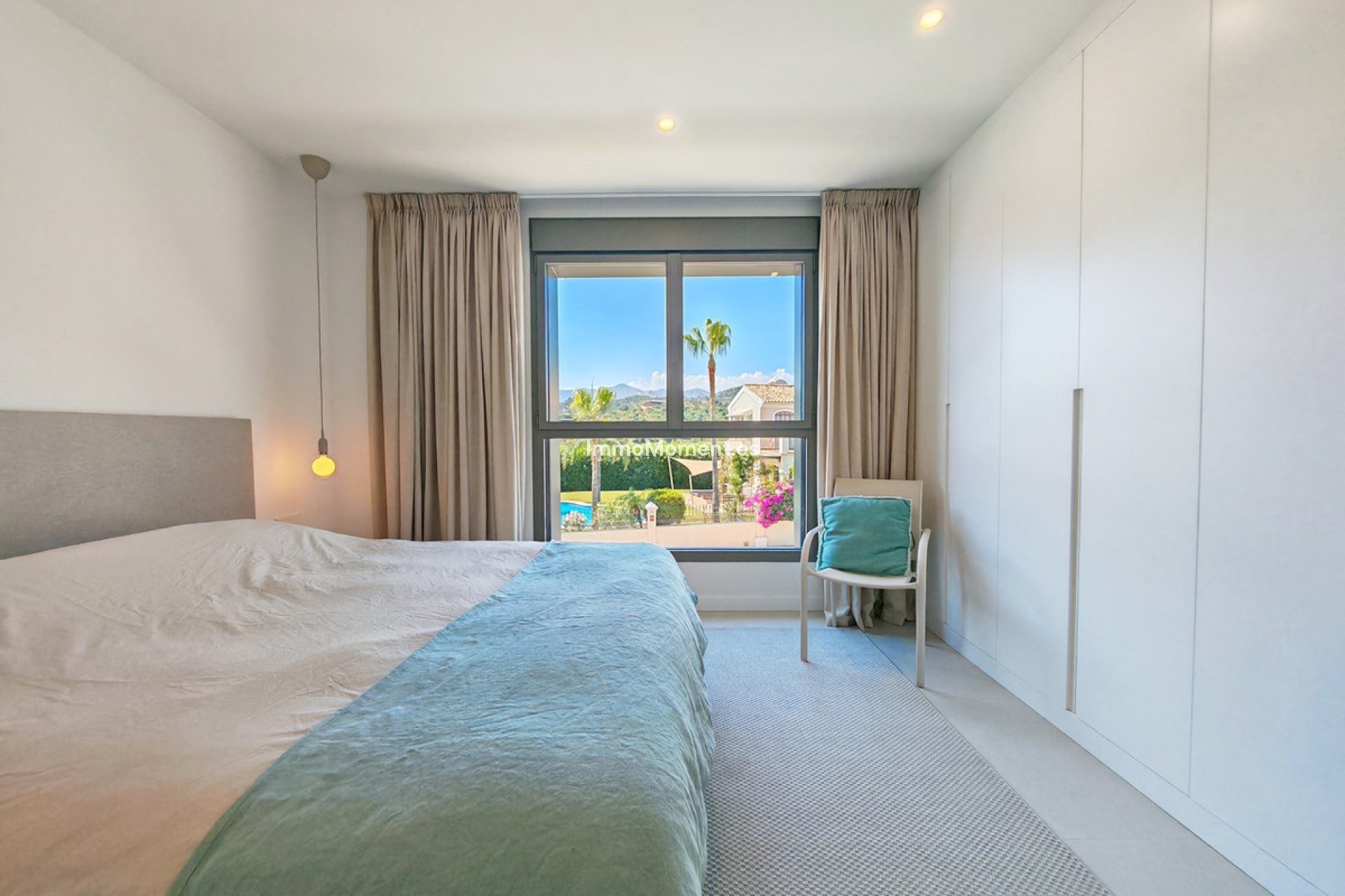 Resale - Apartment - Estepona - Selwo