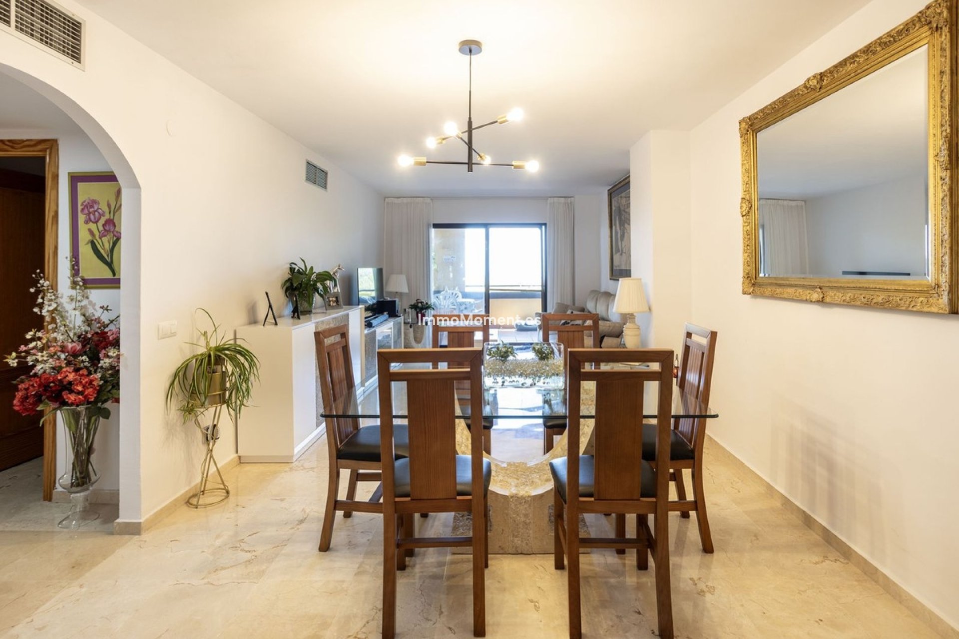 Resale - Apartment - Estepona - Selwo