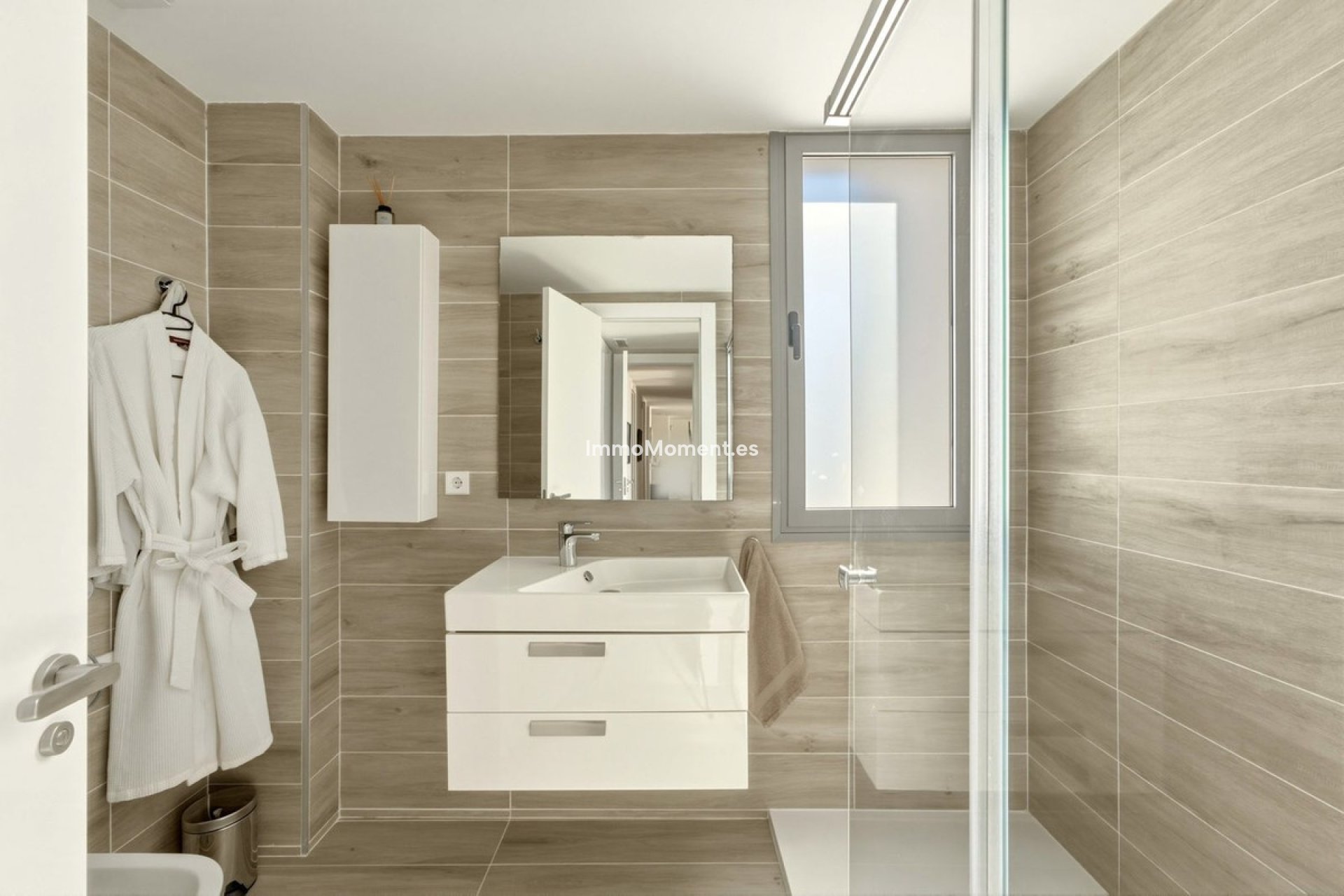 Resale - Apartment - Estepona - Selwo