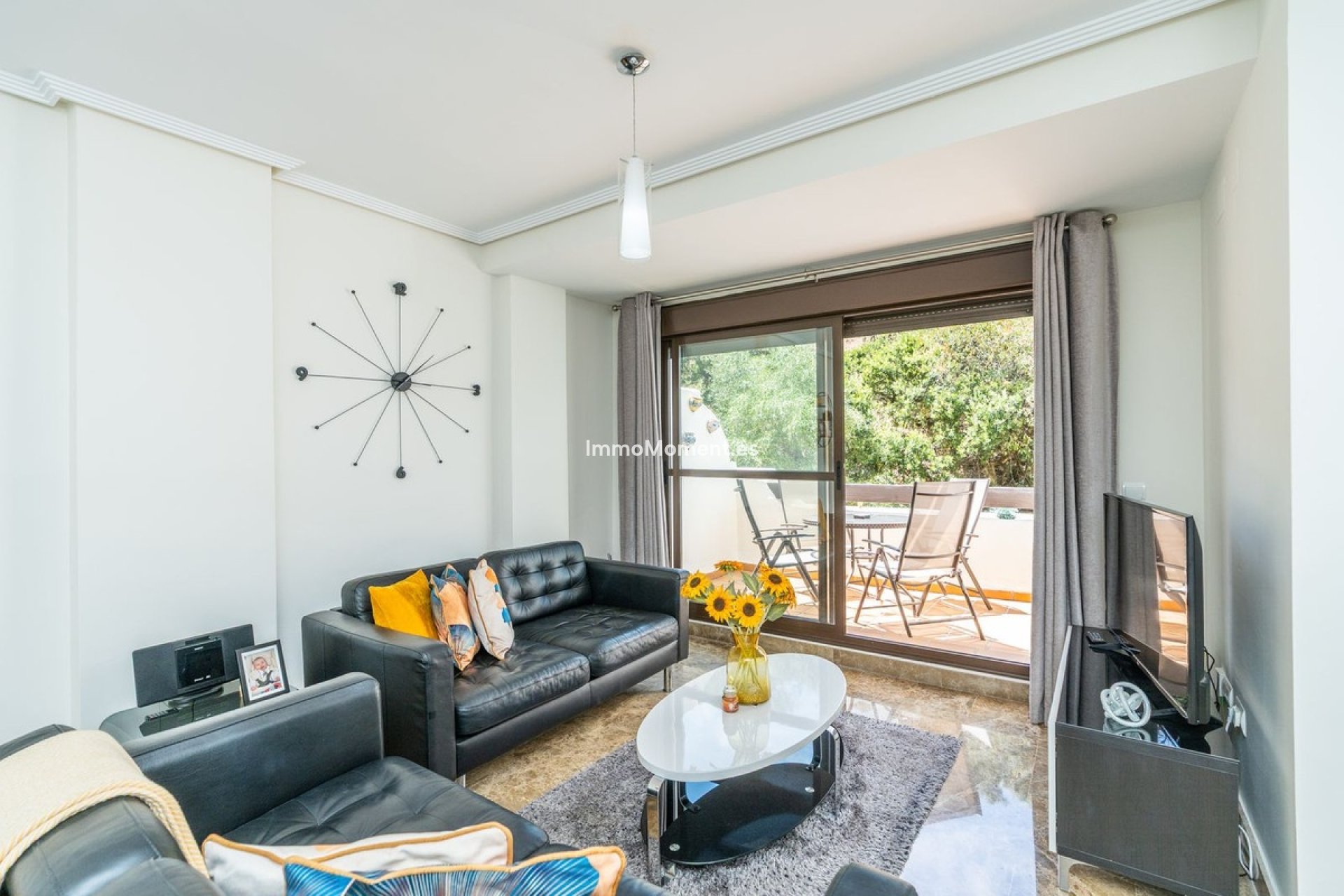 Resale - Apartment - Estepona - Selwo