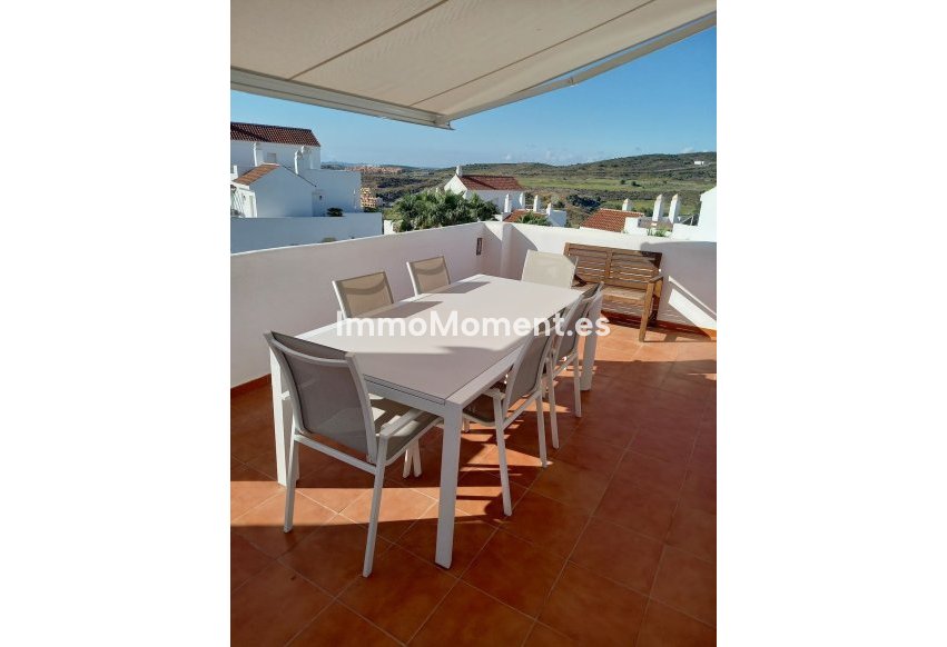 Resale - Apartment - Estepona - Valle Romano