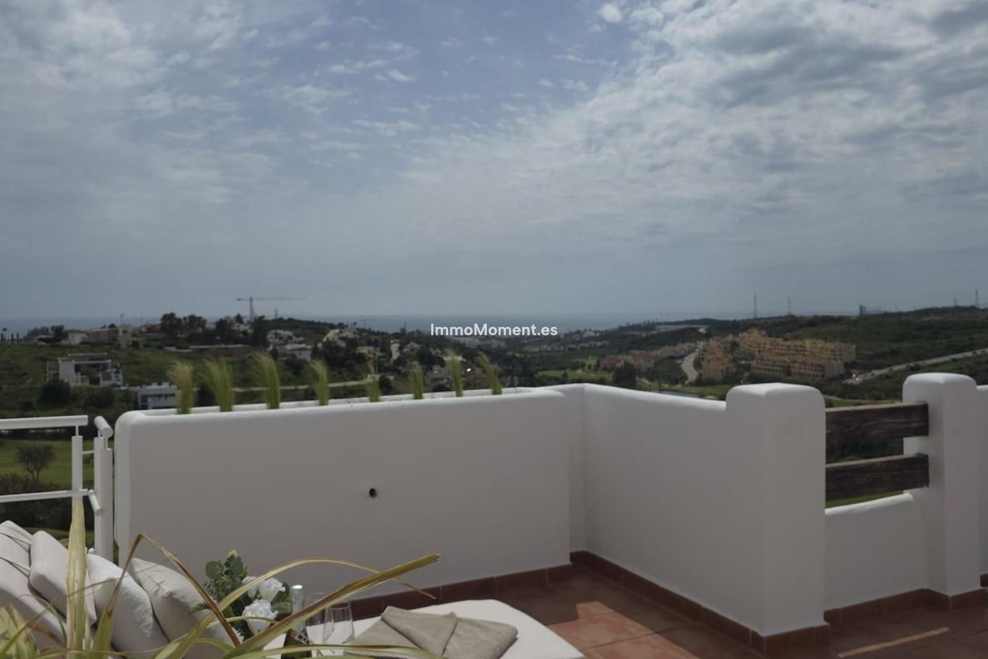Resale - Apartment - Estepona - Valle Romano