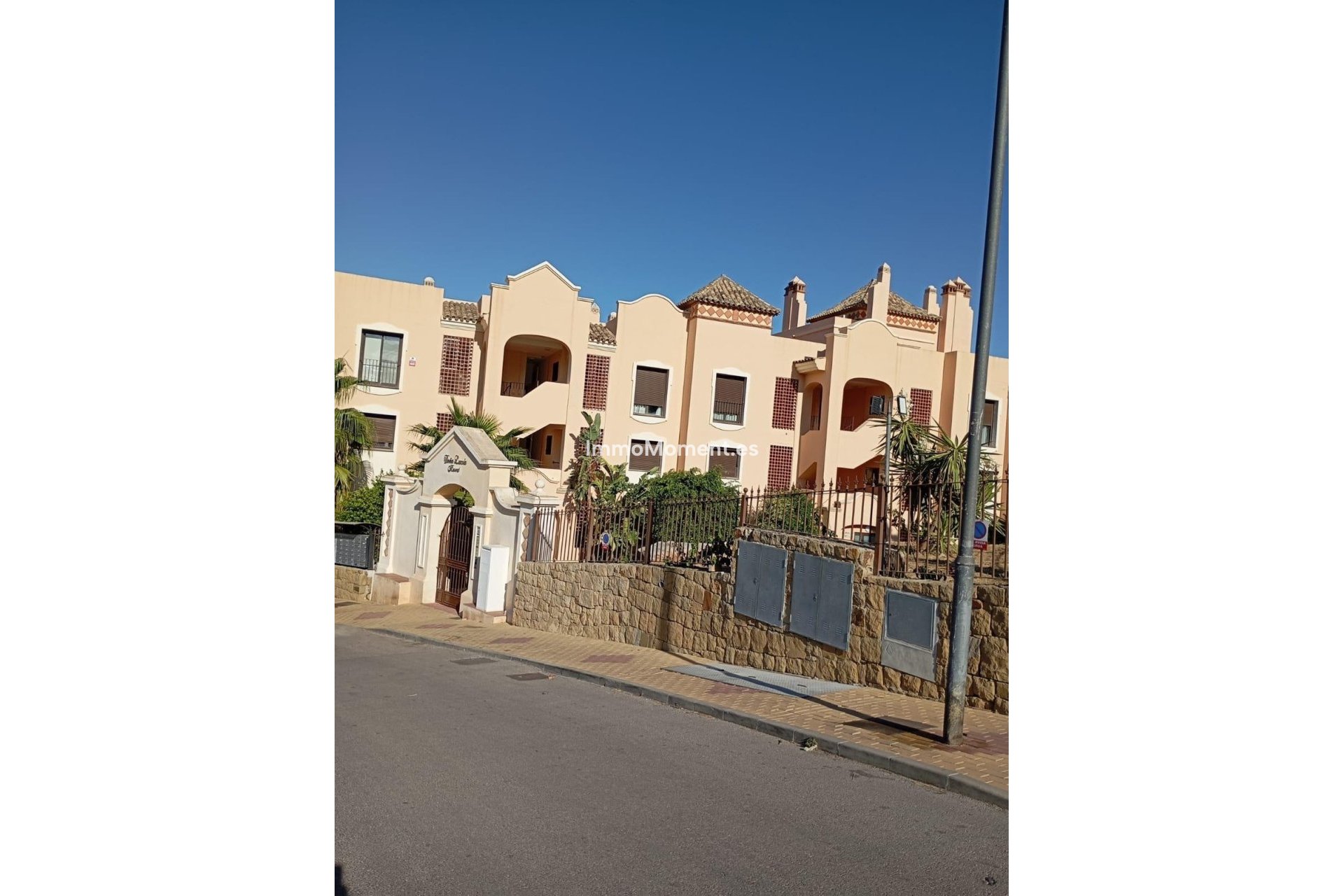 Resale - Apartment - Estepona - Valle Romano