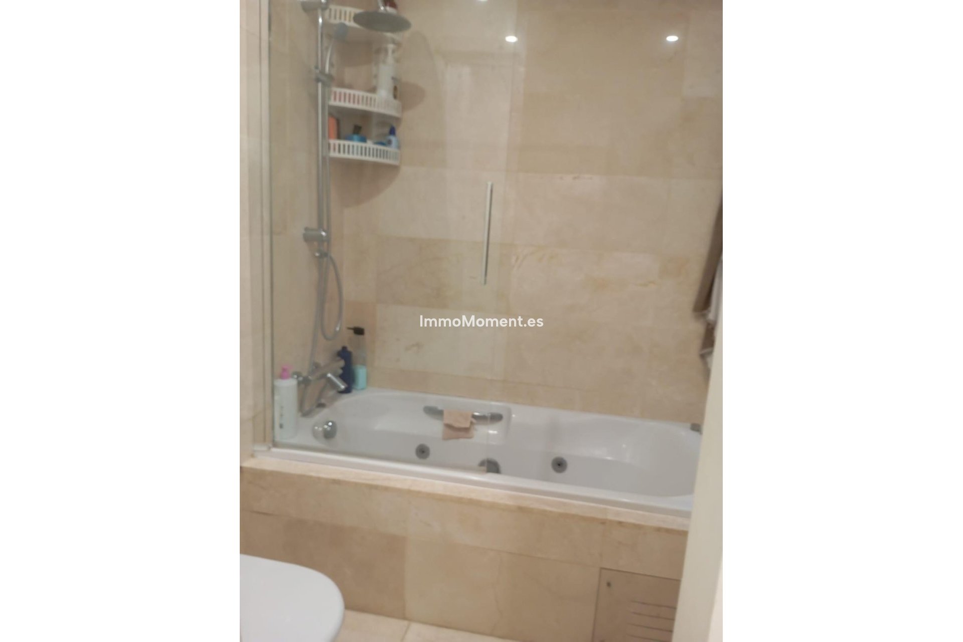 Resale - Apartment - Estepona - Valle Romano