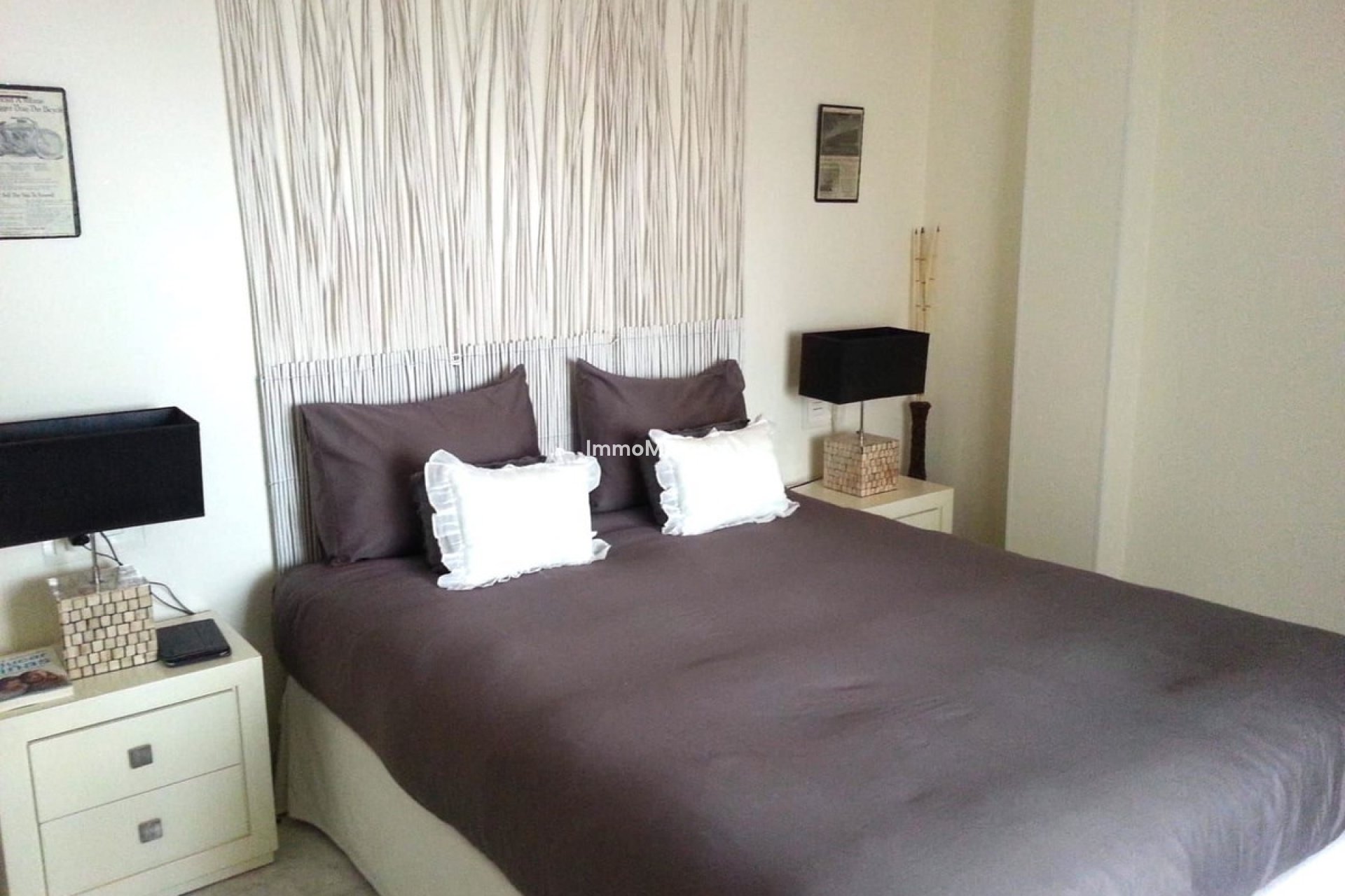 Resale - Apartment - Estepona - Valle Romano