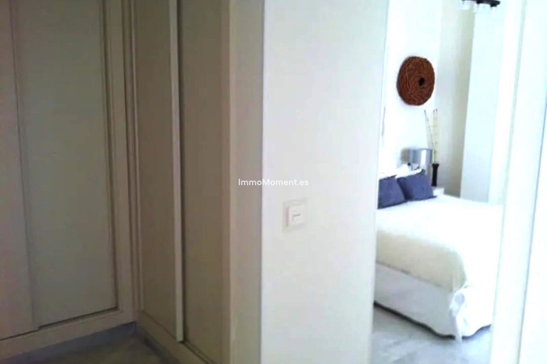 Resale - Apartment - Estepona - Valle Romano