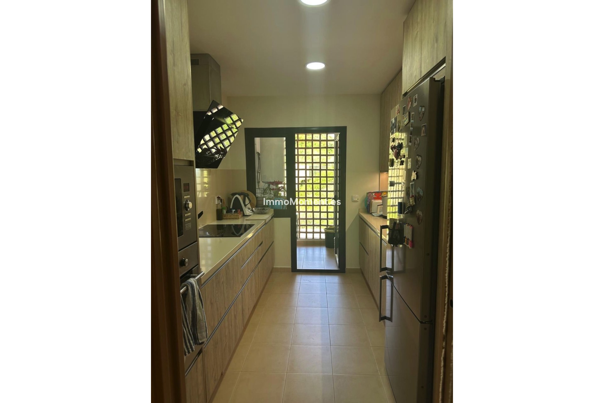 Resale - Apartment - Estepona - Valle Romano